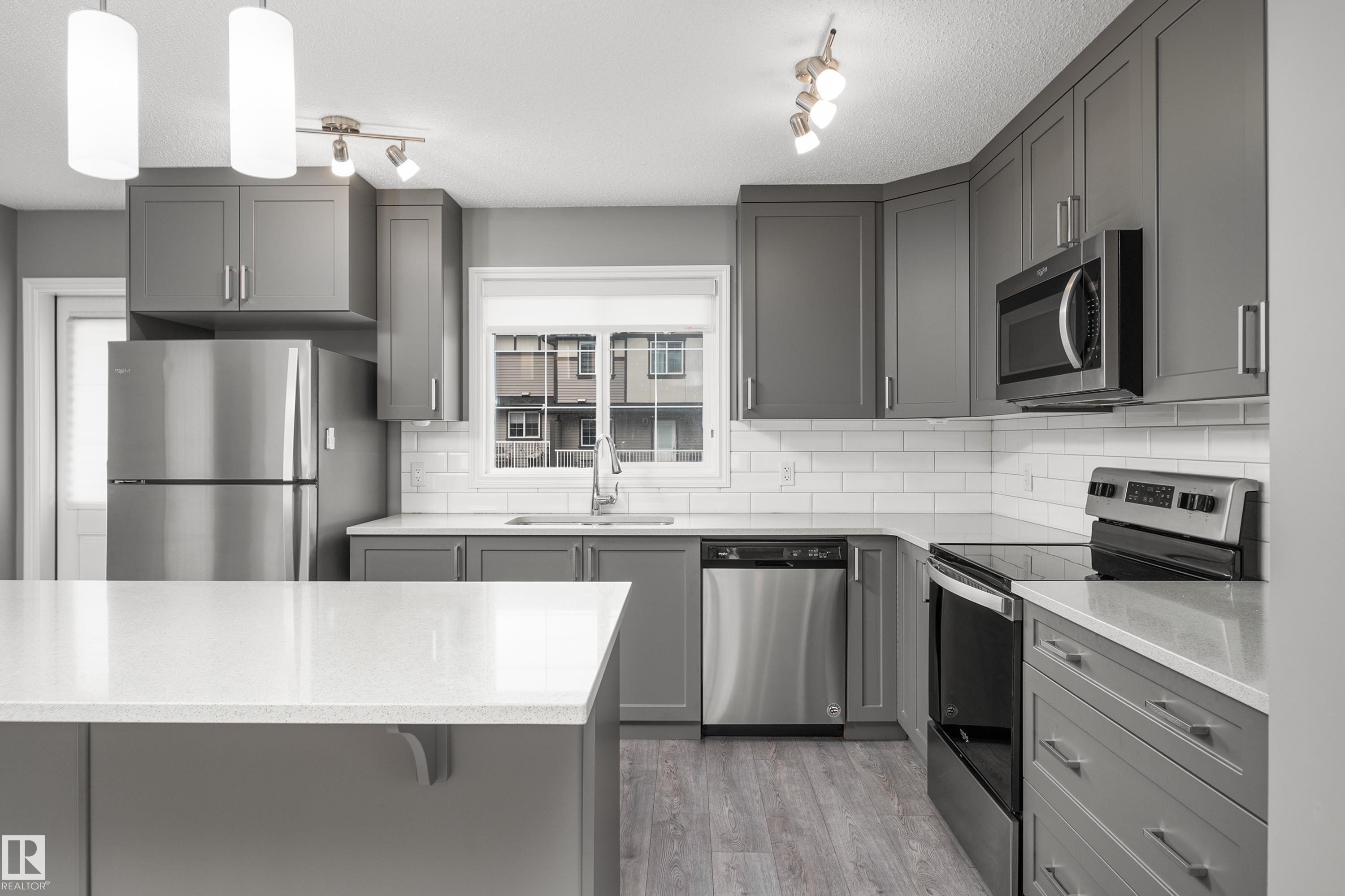 Photo 10 at 15 - 20 Augustine Crescent, Aspen Trails, Sherwood Park