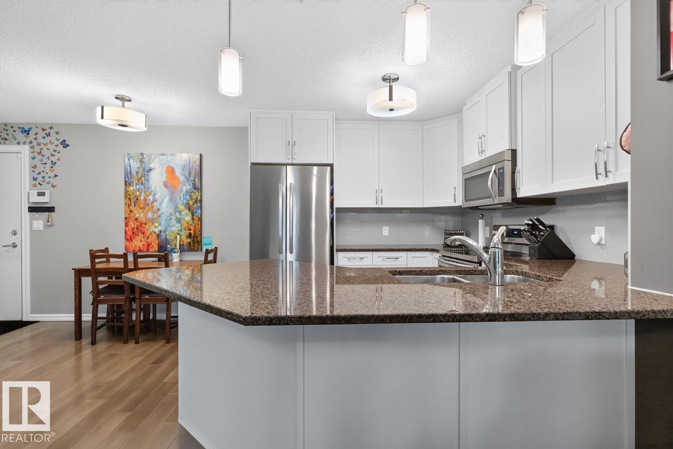 Photo 7 at 103 - 2203 44 Avenue NW, Larkspur, Edmonton