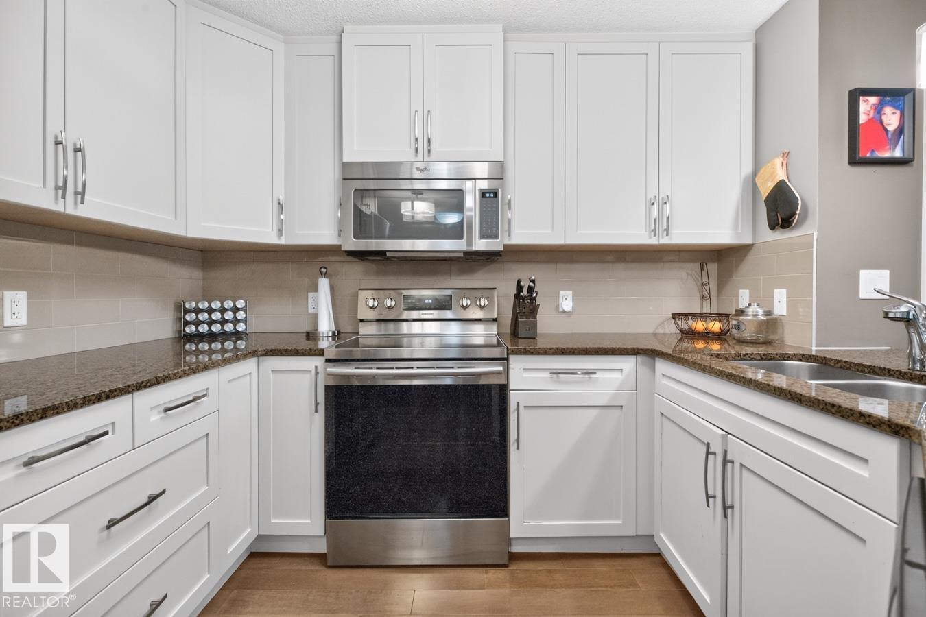 Photo 9 at 103 - 2203 44 Avenue NW, Larkspur, Edmonton