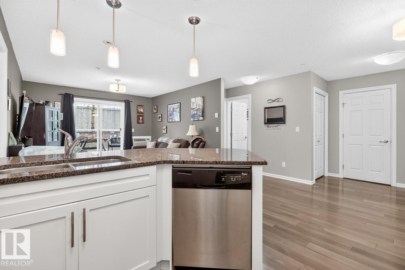 Photo 10 at 103 - 2203 44 Avenue NW, Larkspur, Edmonton