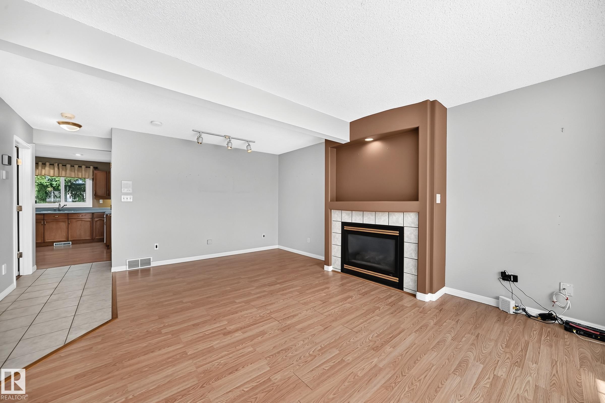 Photo 8 at 51 - 9630 176 Street NW, Terra Losa, Edmonton