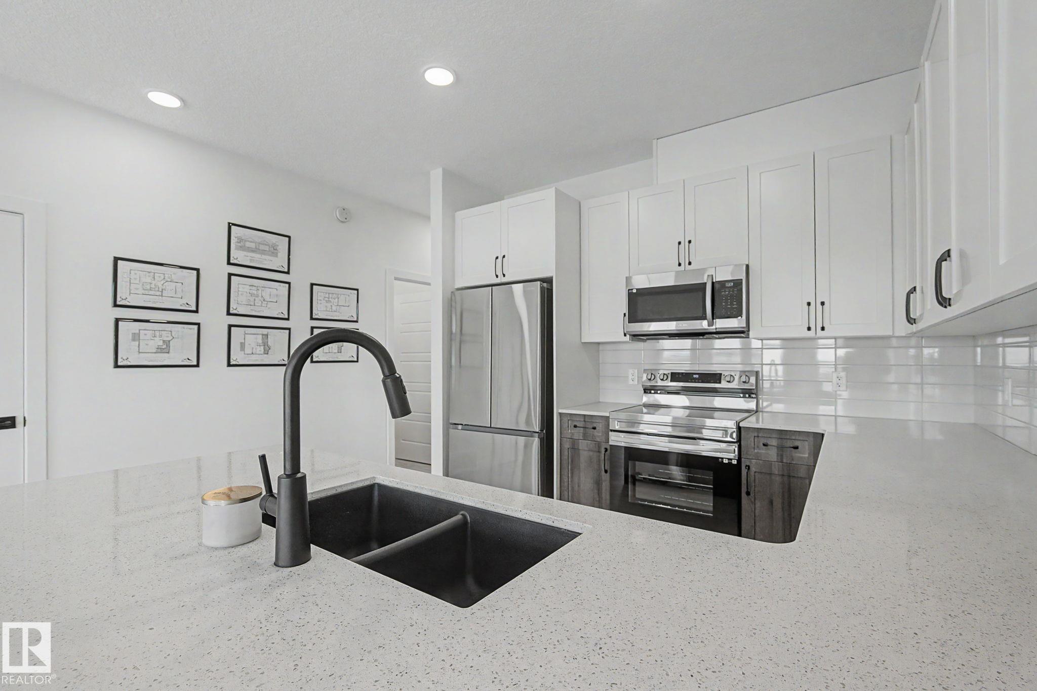 Photo 13 at 2 - 11 Dalton Link, Deer Park, Spruce Grove
