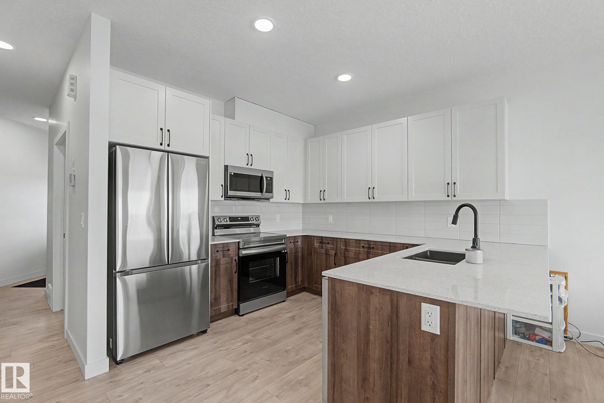 Photo 14 at 2 - 11 Dalton Link, Deer Park, Spruce Grove