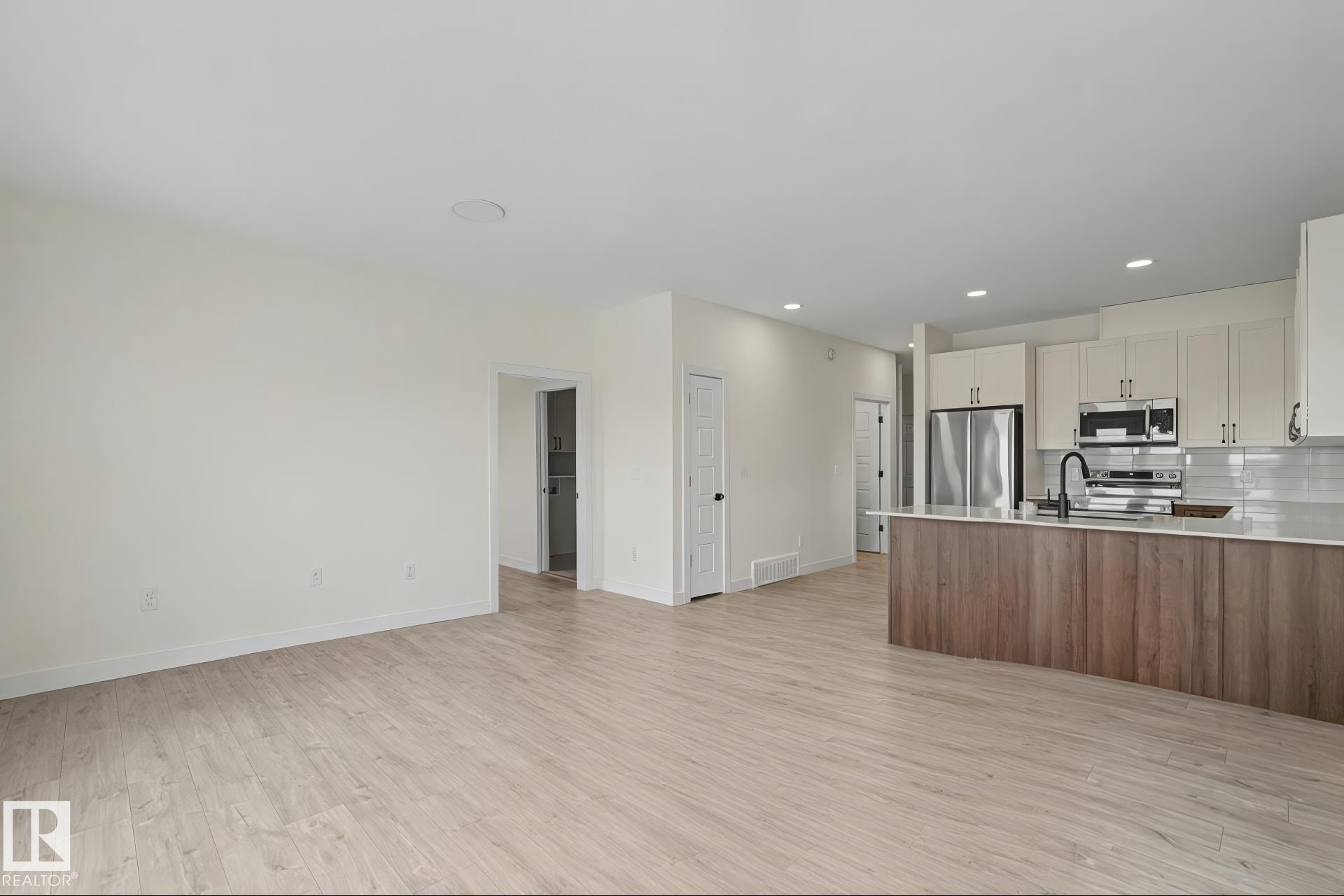 Photo 17 at 2 - 11 Dalton Link, Deer Park, Spruce Grove