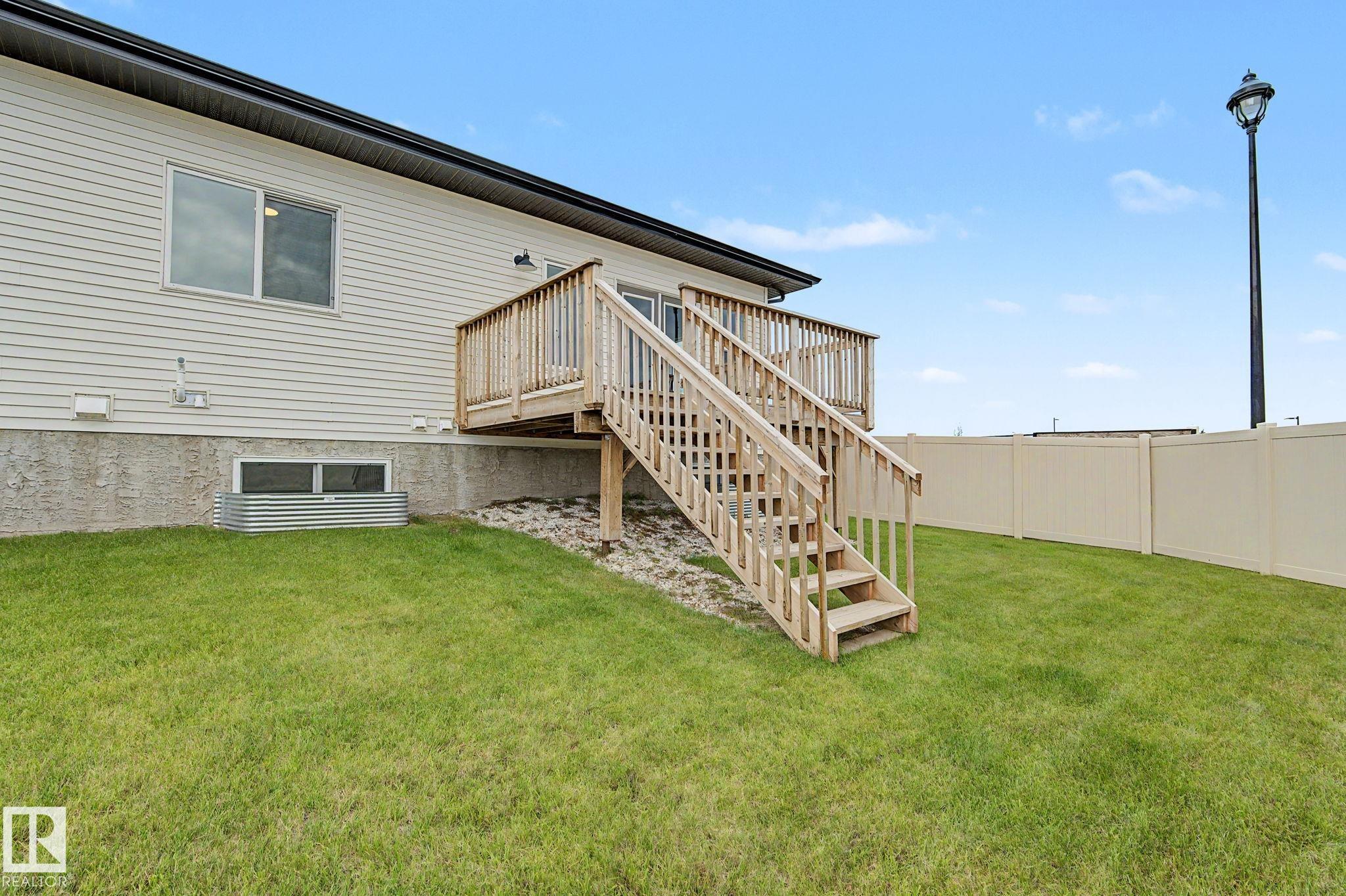 Photo 30 at 2 - 11 Dalton Link, Deer Park, Spruce Grove