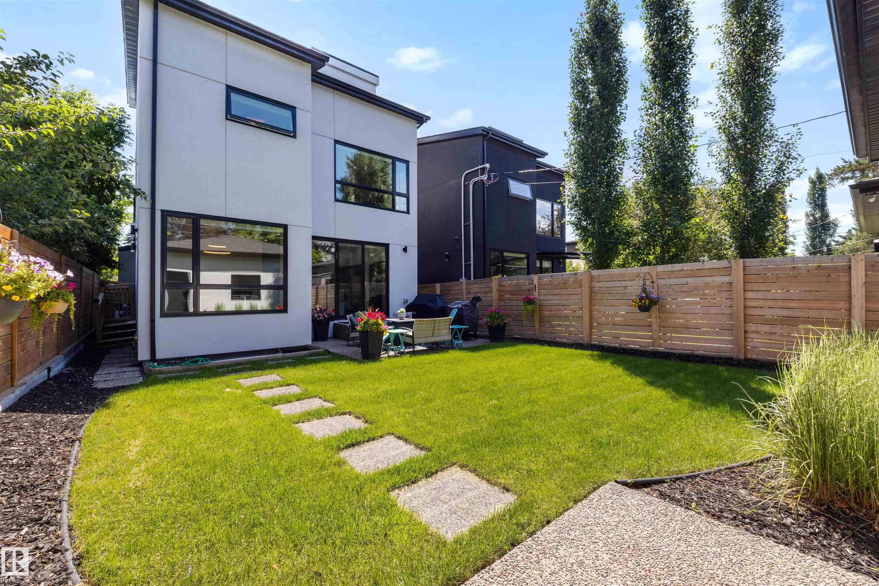Photo 6 at 7814 142 Street NW, Laurier Heights, Edmonton