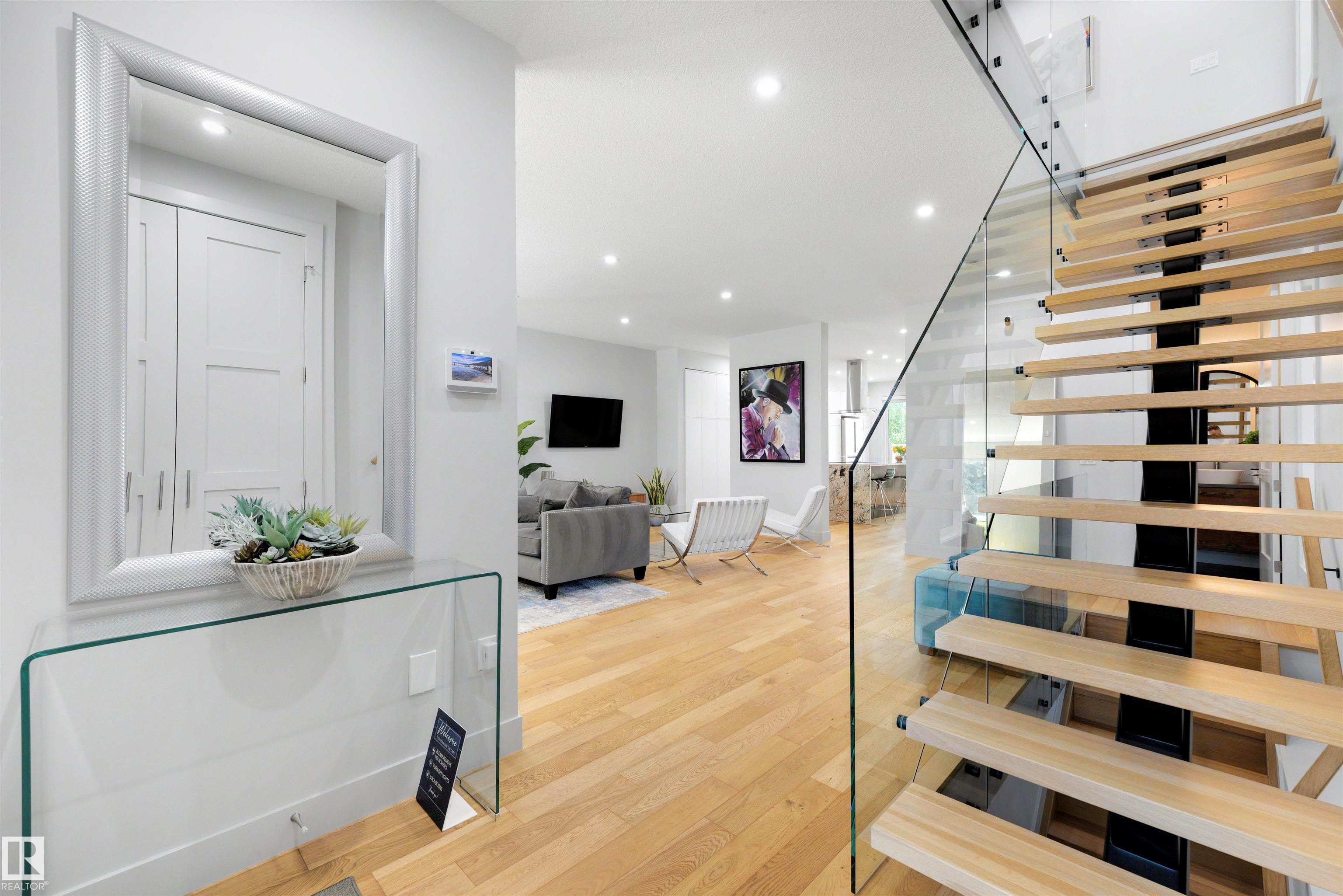 Photo 9 at 7814 142 Street NW, Laurier Heights, Edmonton
