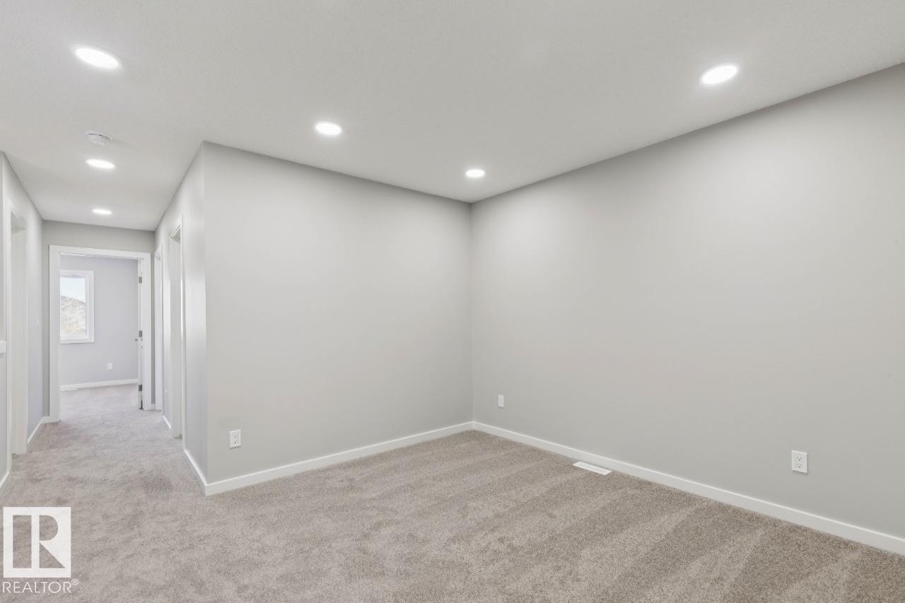 https://zimg.paragon.ice.com/ParagonImages/Property/PM/RAE/225410155/17/0/0/4227e197deecce0f16e8c95bc376b3bb/1/440e272790f419224265f1692e4c672d/225410155-71013460-df43-4954-ac7c-eb1a575b2096.JPG