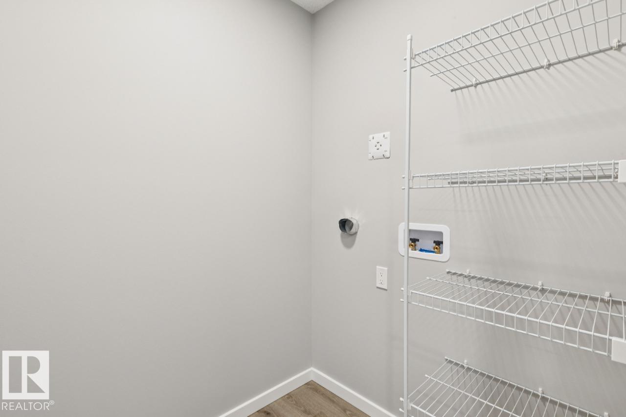 https://zimg.paragon.ice.com/ParagonImages/Property/PM/RAE/225410155/22/0/0/1e5a1c69330698ee316a79e2bf834f28/1/440e272790f419224265f1692e4c672d/225410155-6443423d-561b-40d3-bbfe-3da9a507de7b.JPG