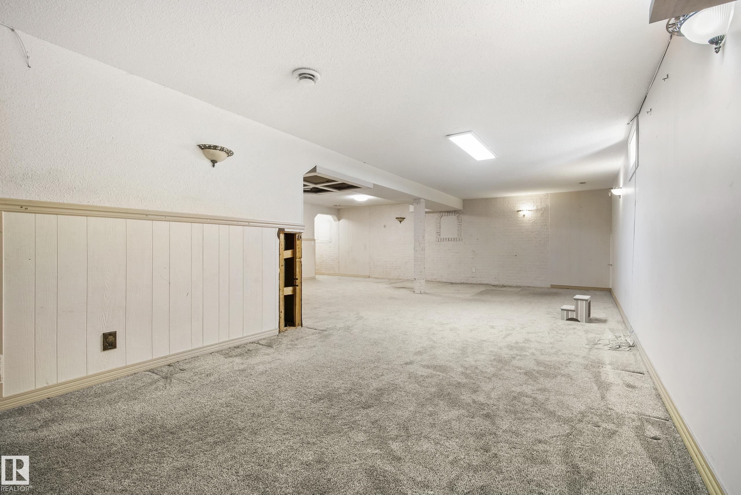 Photo 29 at 14916 114a Street NW, Caernarvon, Edmonton
