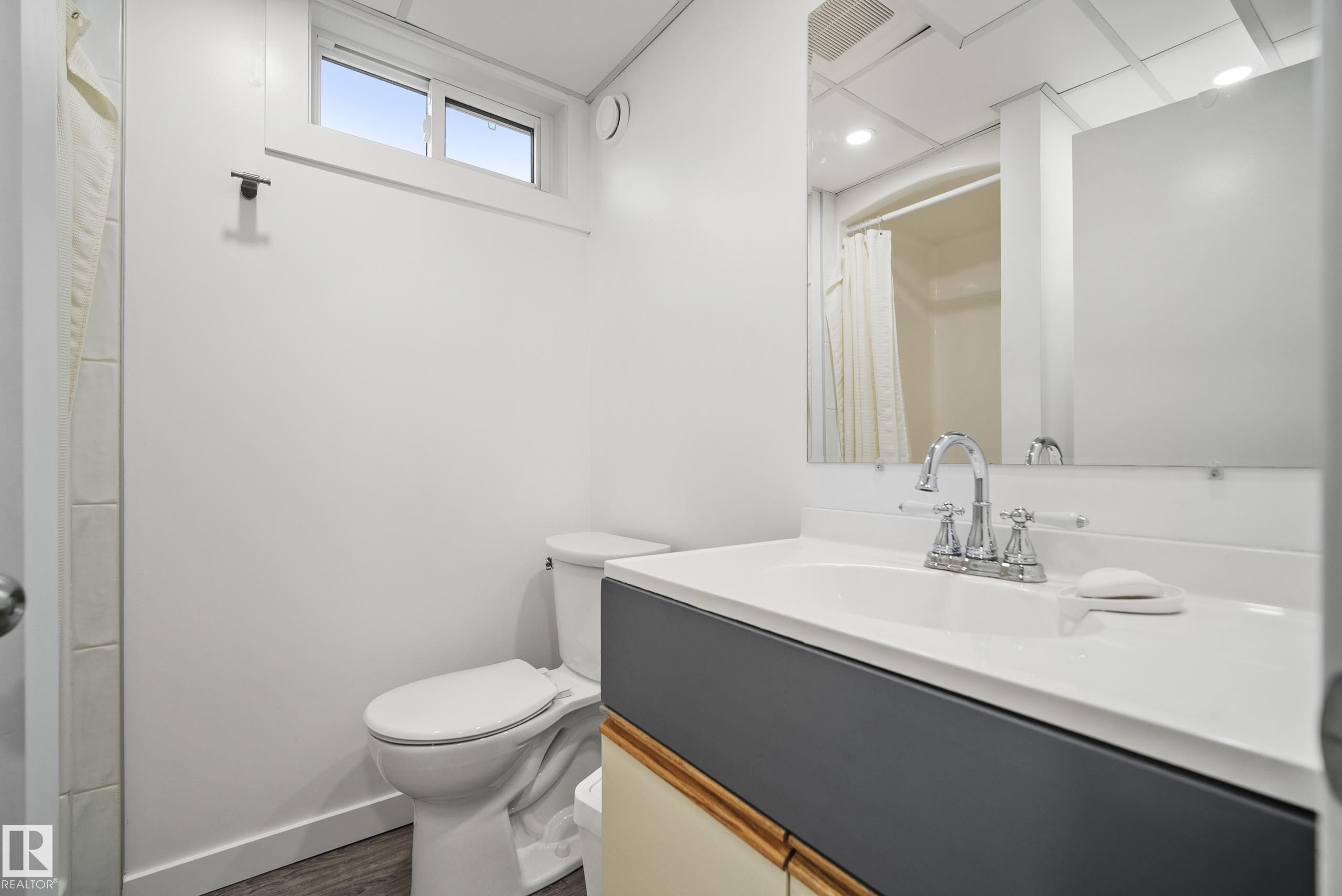 Photo 30 at 14916 114a Street NW, Caernarvon, Edmonton