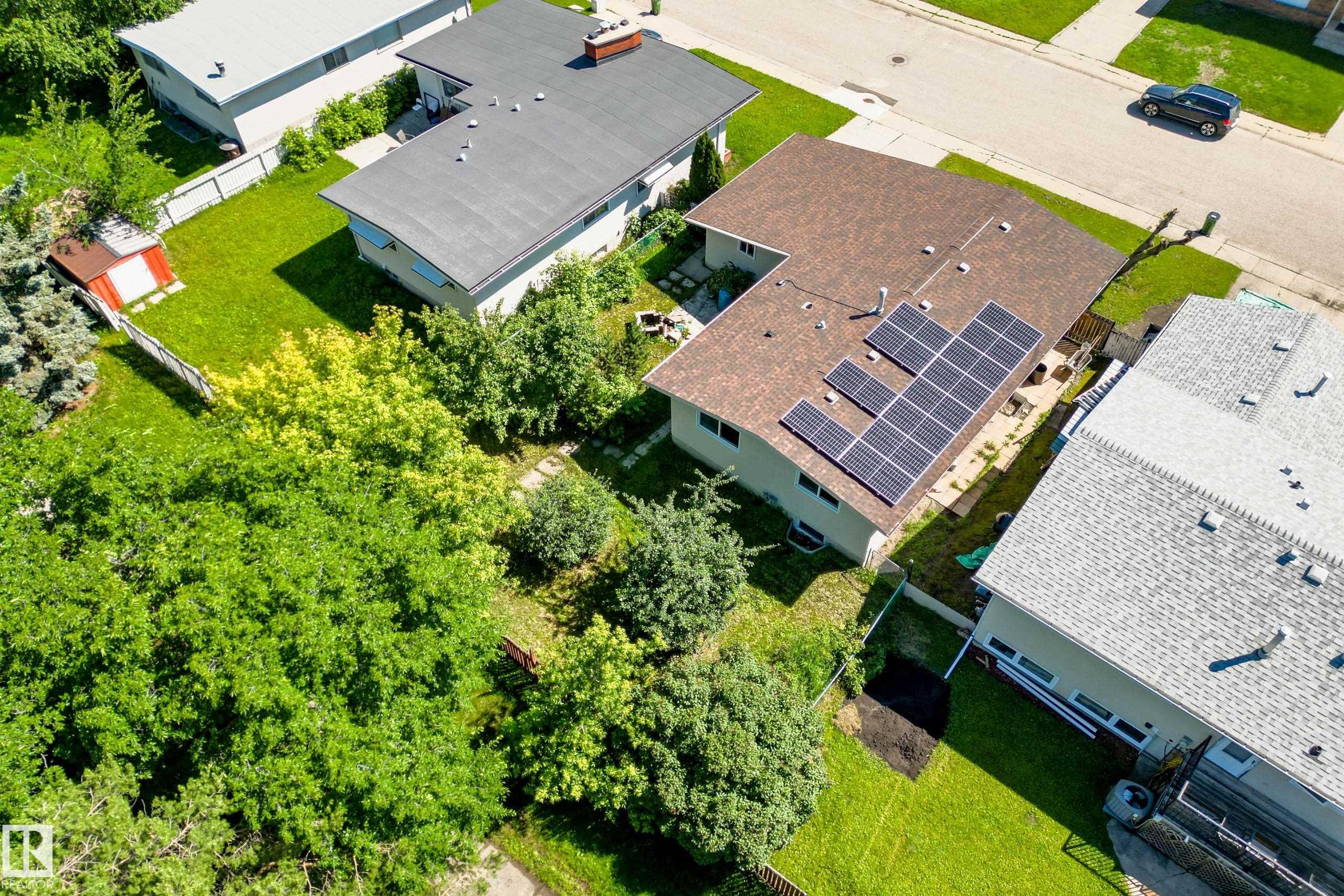 Photo 36 at 14916 114a Street NW, Caernarvon, Edmonton