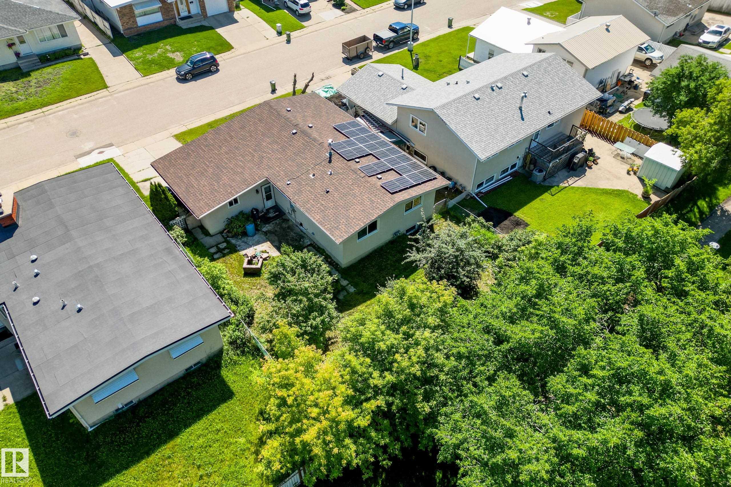 Photo 37 at 14916 114a Street NW, Caernarvon, Edmonton
