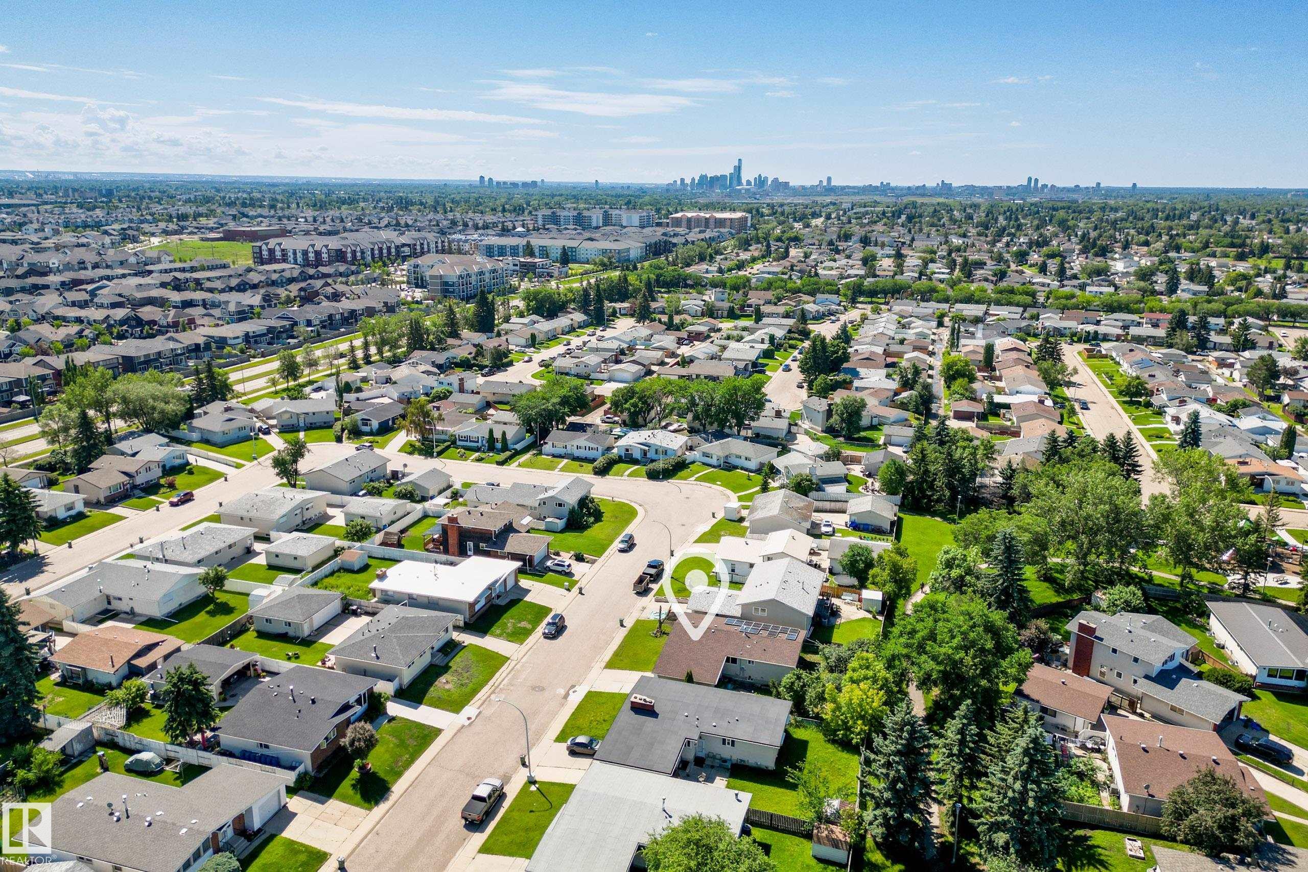 Photo 40 at 14916 114a Street NW, Caernarvon, Edmonton