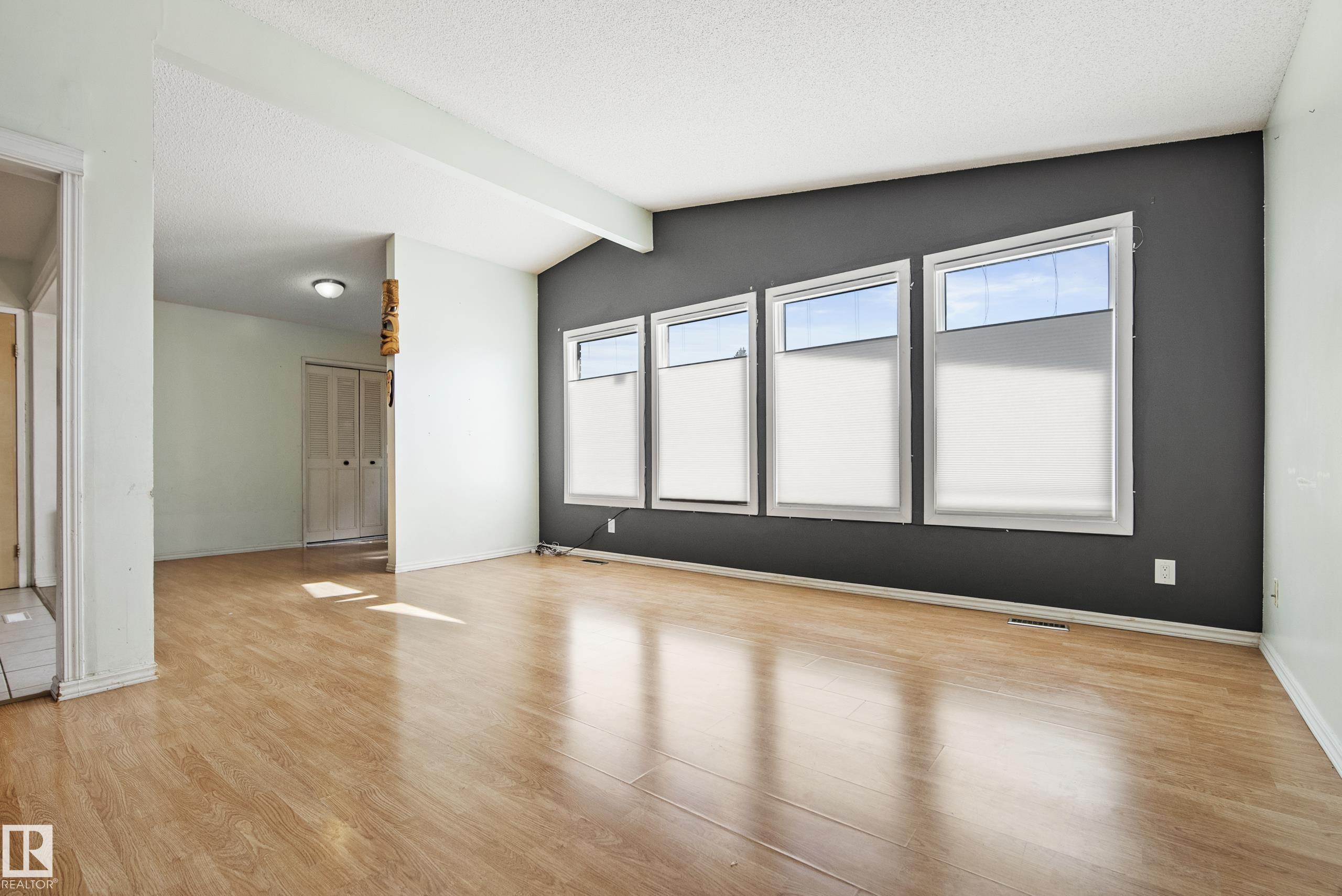 14916 114a Street NW, Caernarvon, Edmonton