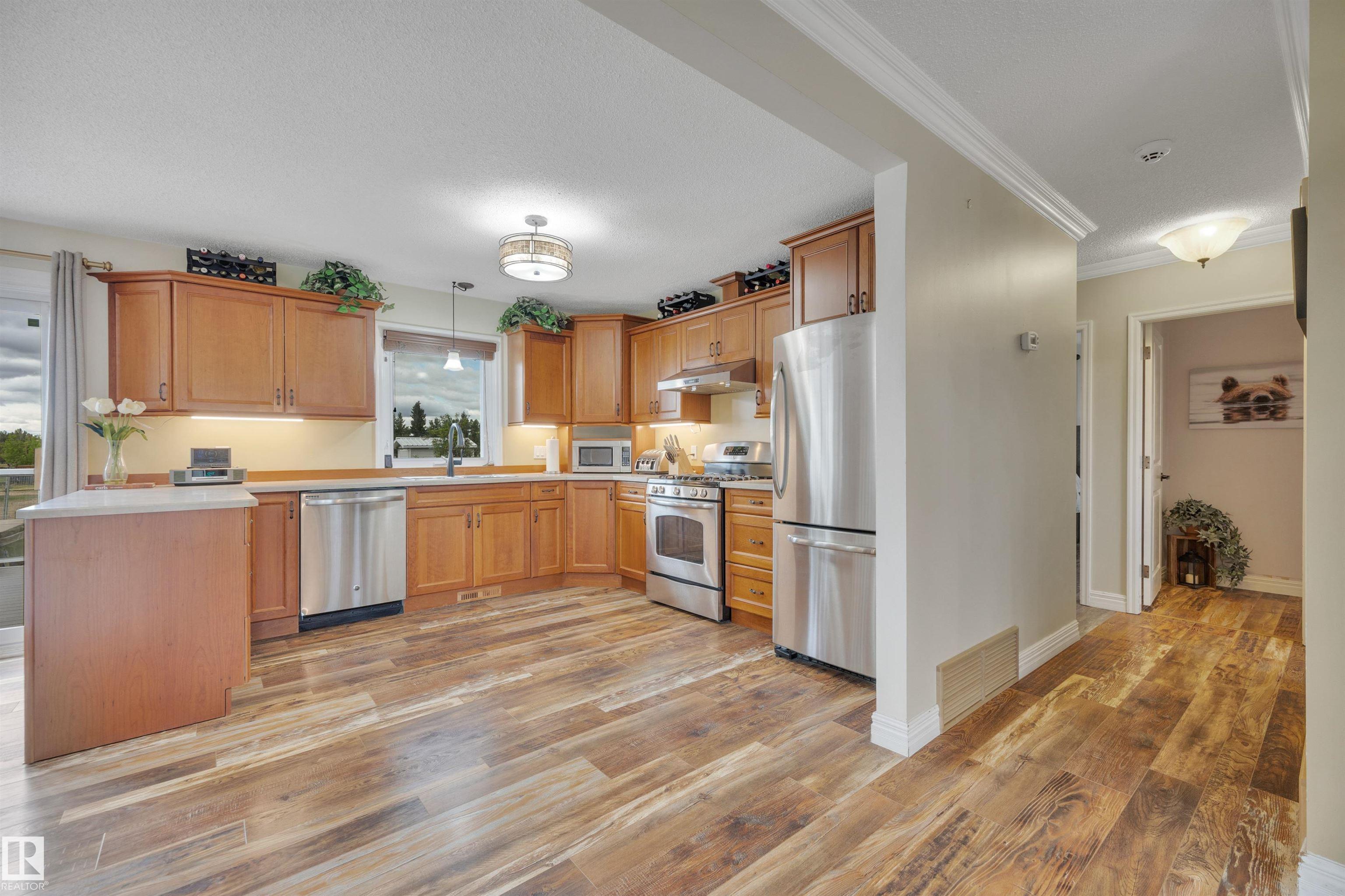 Photo 12 at 22363 Wye Road, None, Rural Strathcona County