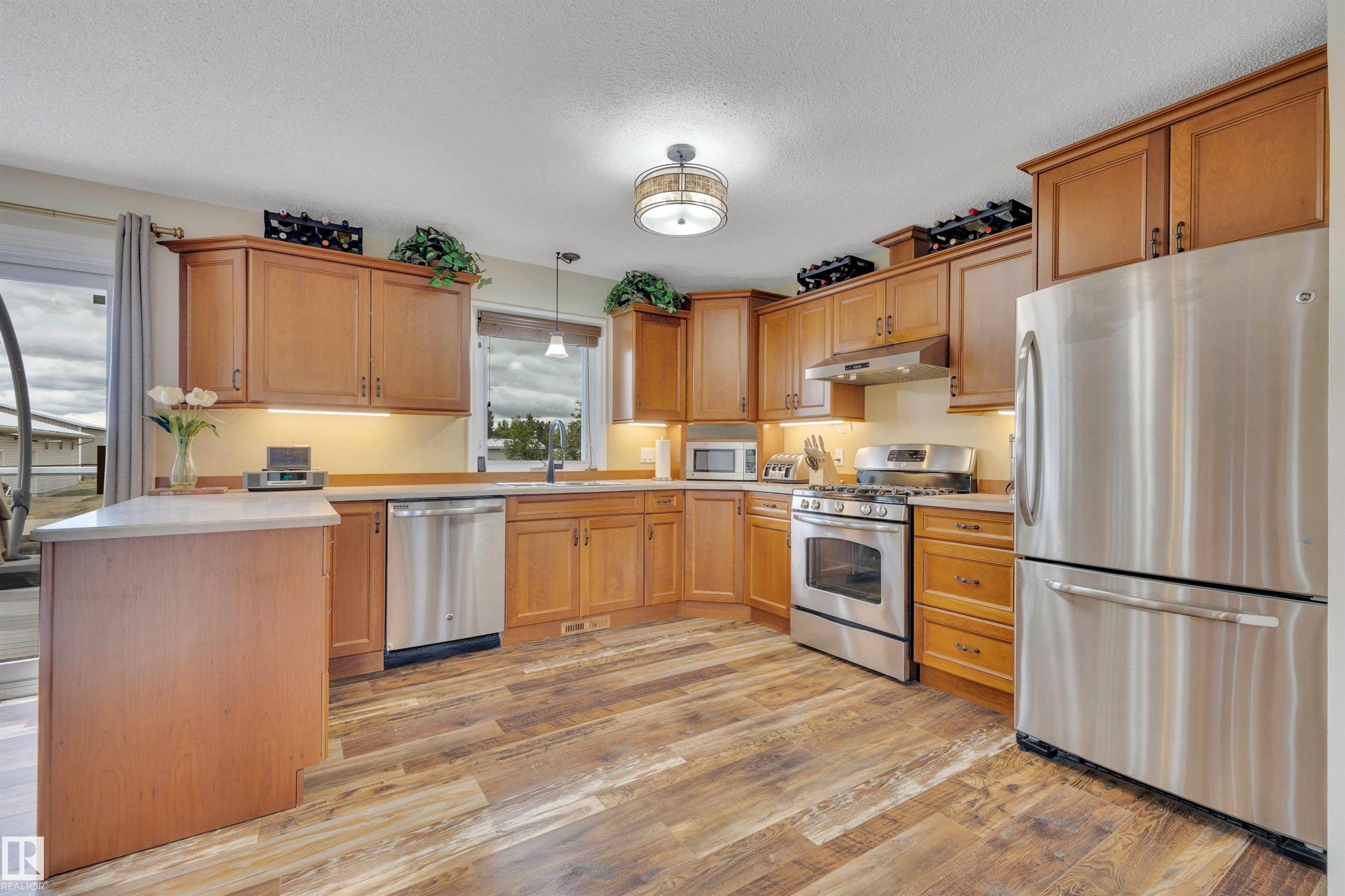 Photo 7 at 22363 Wye Road, None, Rural Strathcona County