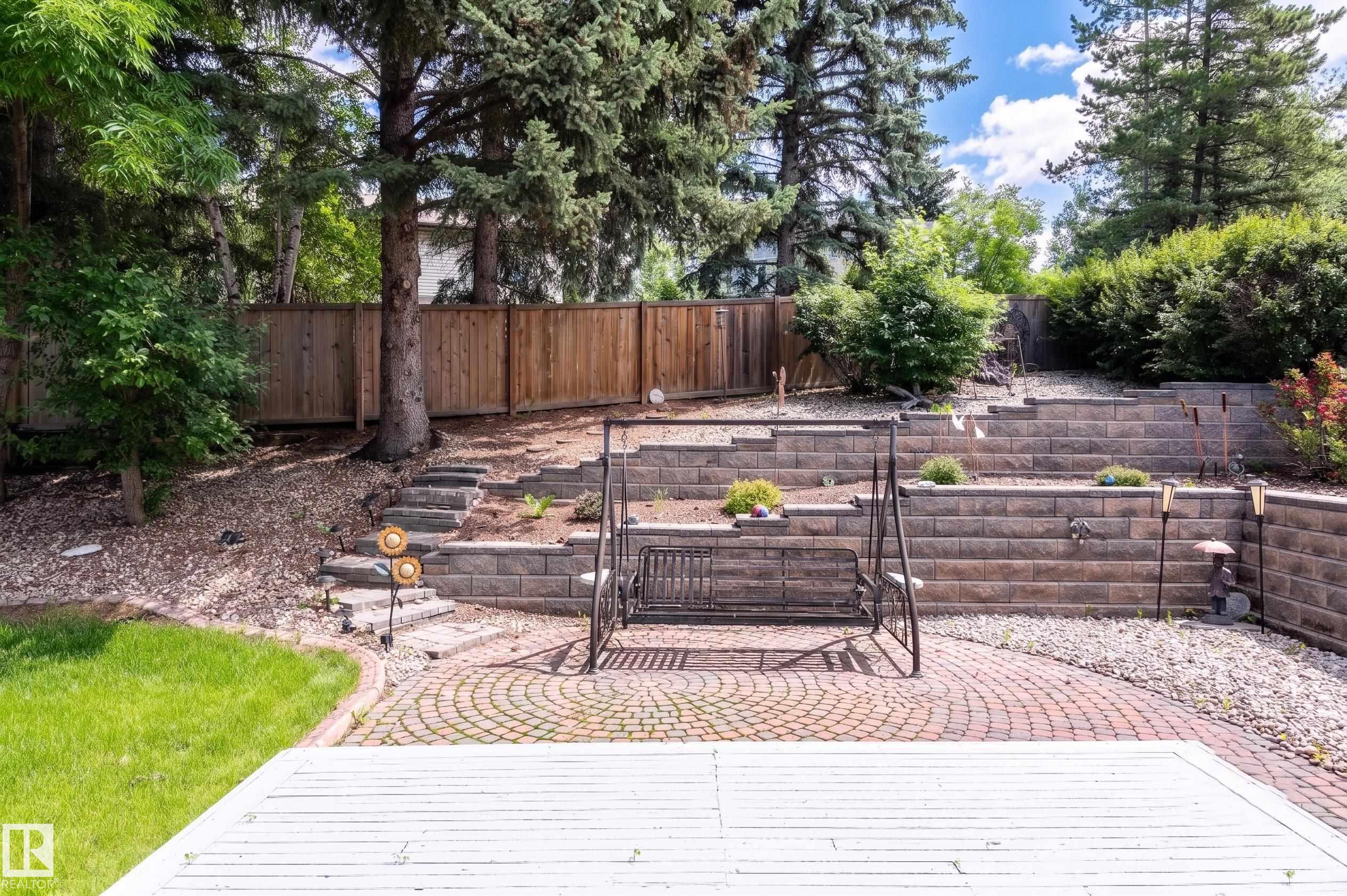 Photo 11 at 45 Wimbleton Crescent, Woodlands, St. Albert