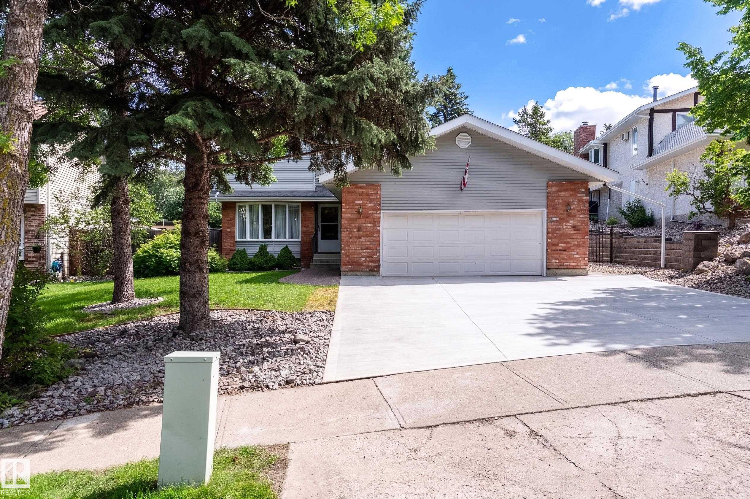 45 Wimbleton Crescent, Woodlands, St. Albert