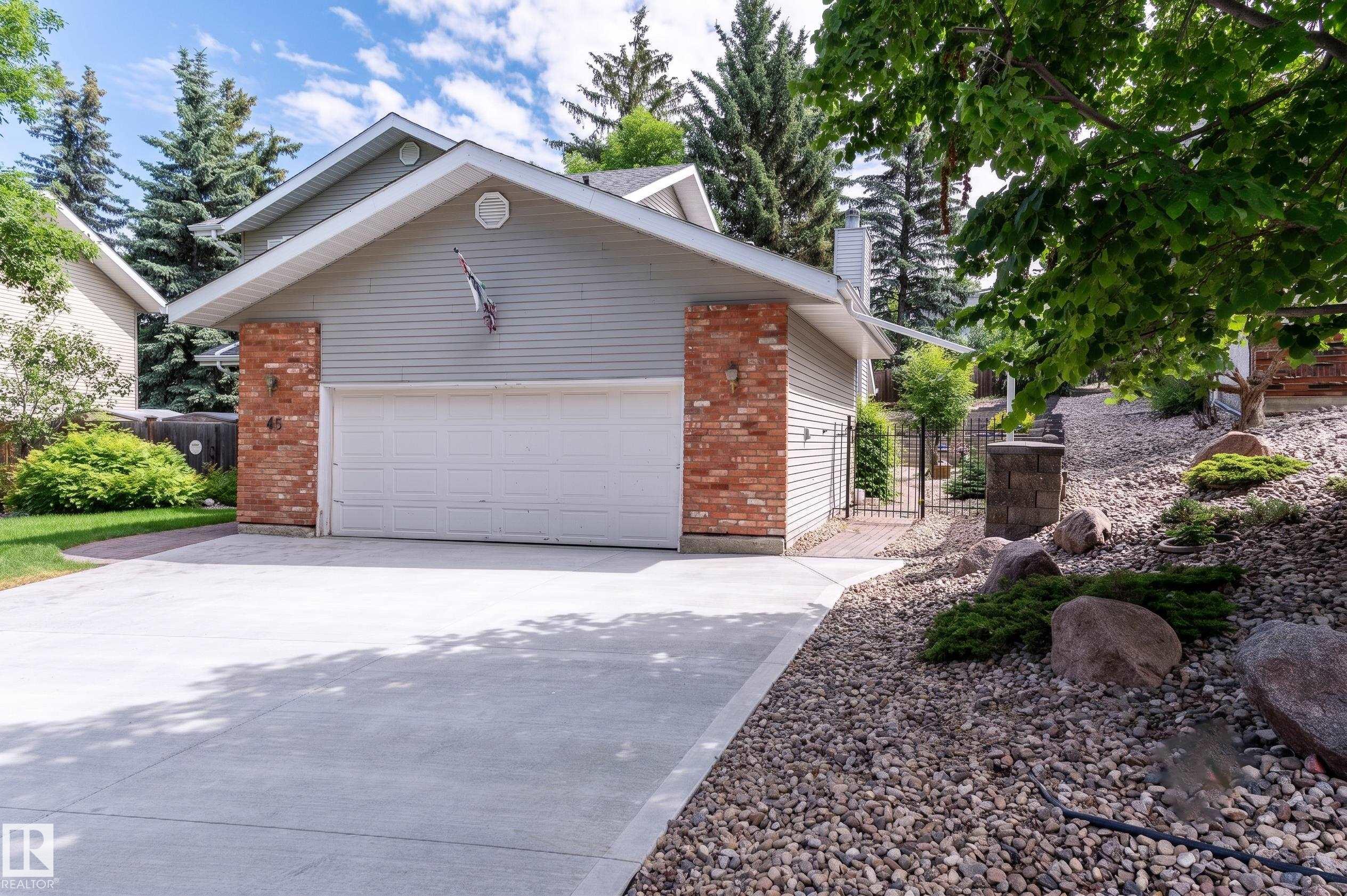Photo 7 at 45 Wimbleton Crescent, Woodlands, St. Albert