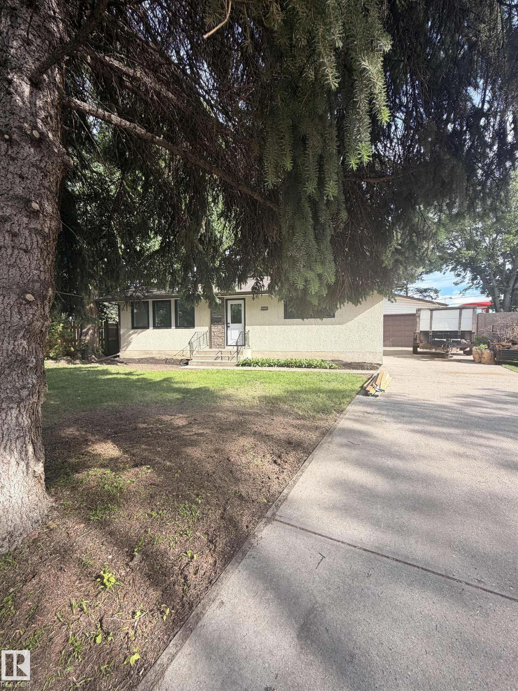 Photo 17 at 8 Savoy Place, Sturgeon Heights, St. Albert