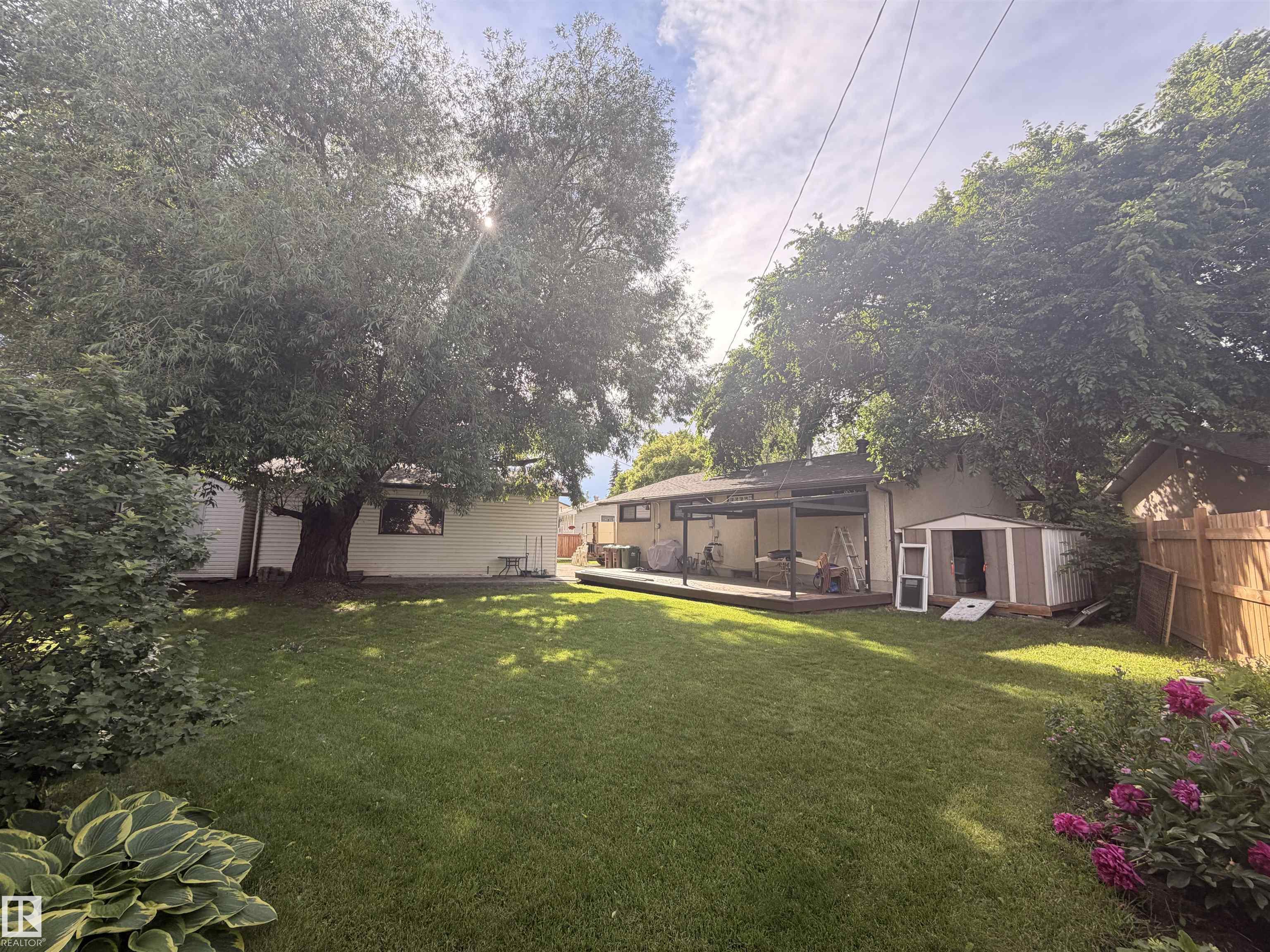 Photo 6 at 8 Savoy Place, Sturgeon Heights, St. Albert