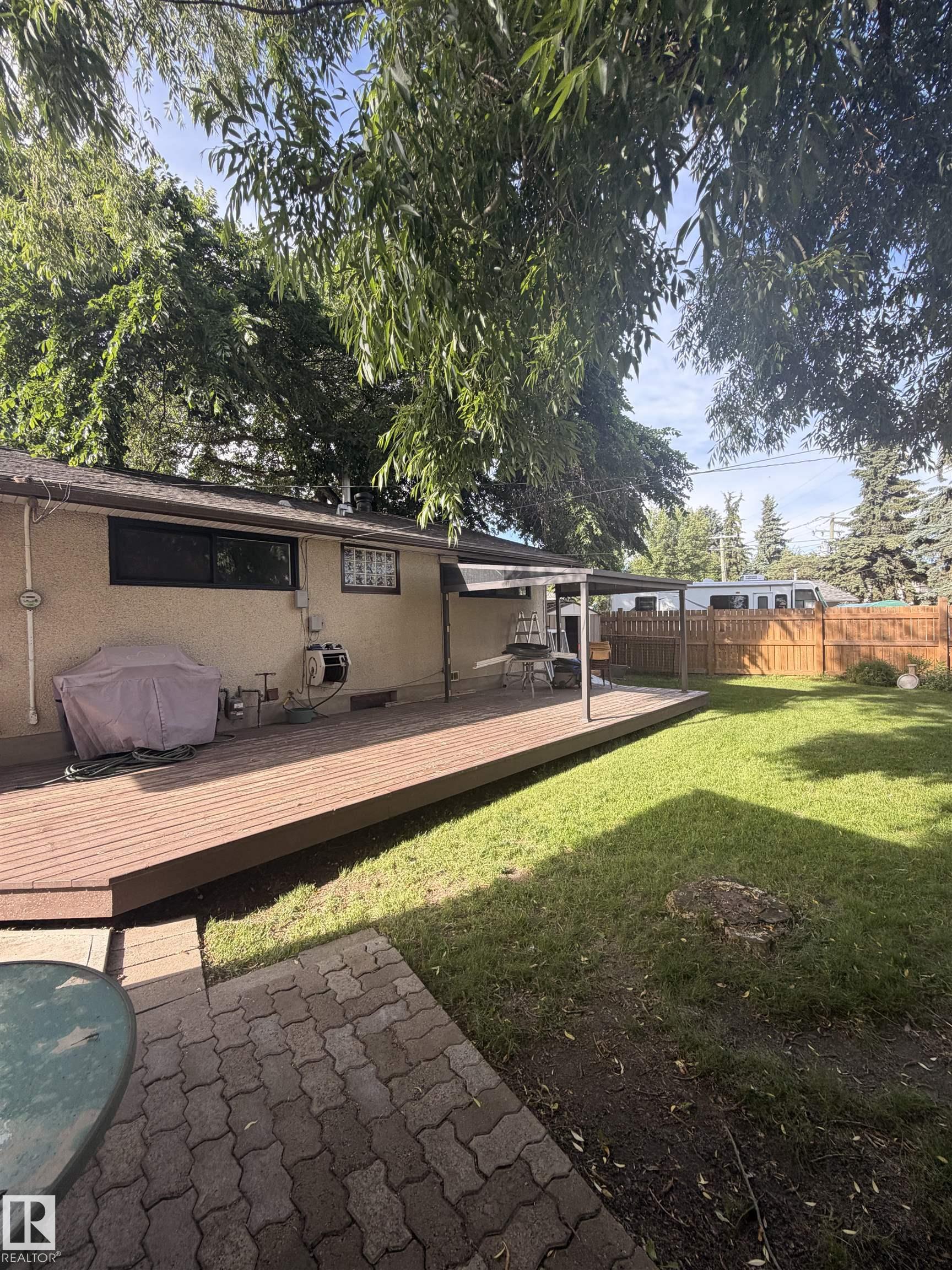 Photo 8 at 8 Savoy Place, Sturgeon Heights, St. Albert
