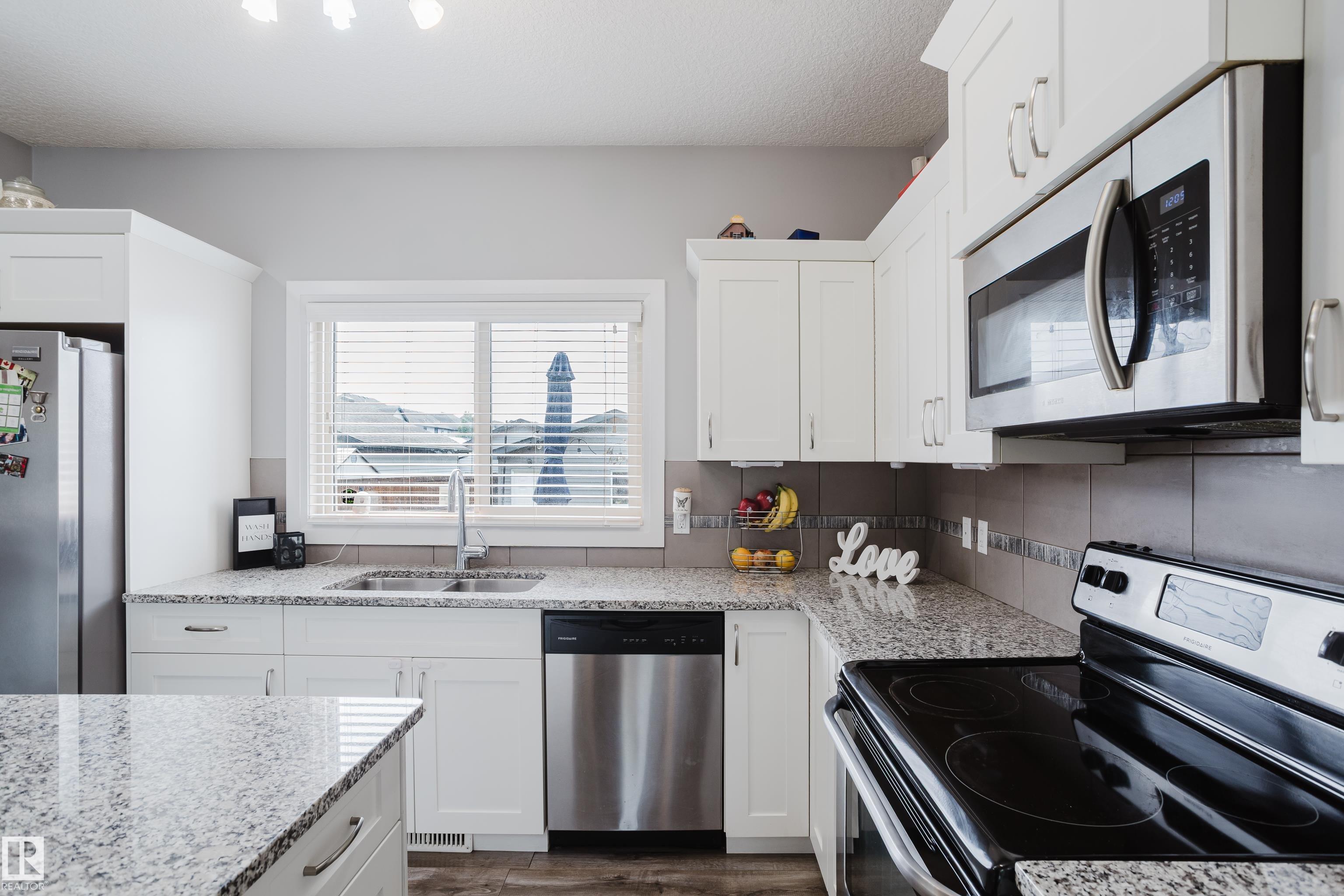 Photo 13 at 92 Greenbury Boulevard, Greenbury, Spruce Grove