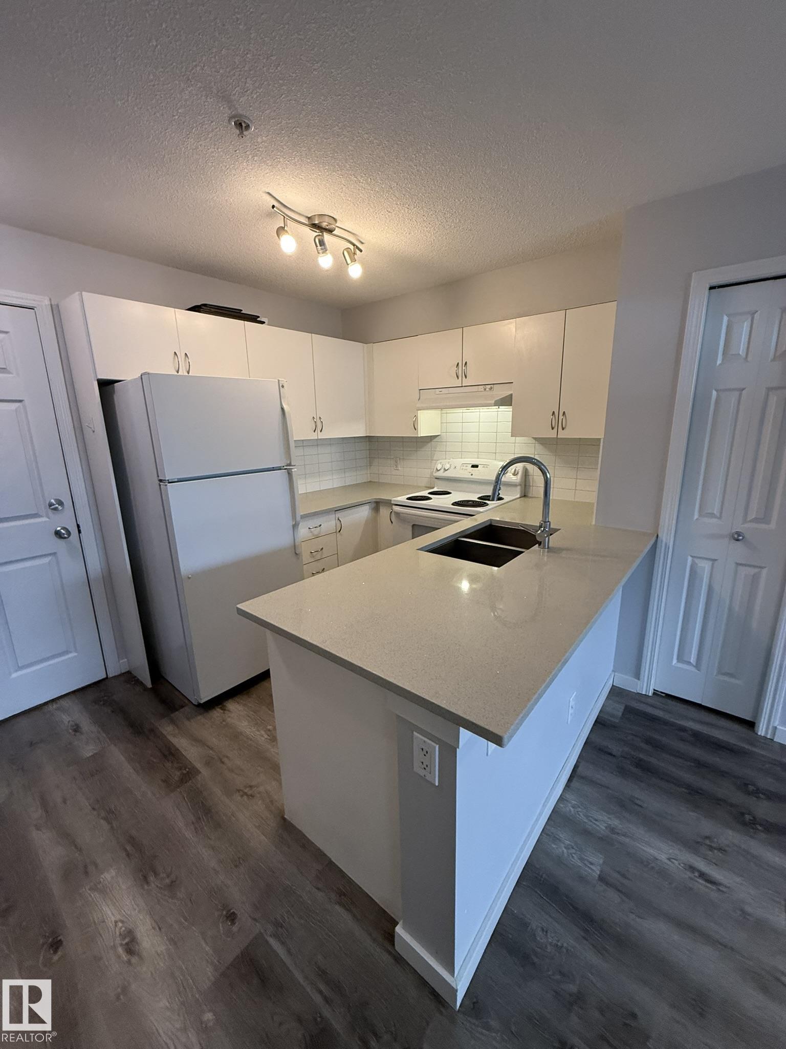 106 - 40 Summerwood Boulevard, Summerwood, Sherwood Park