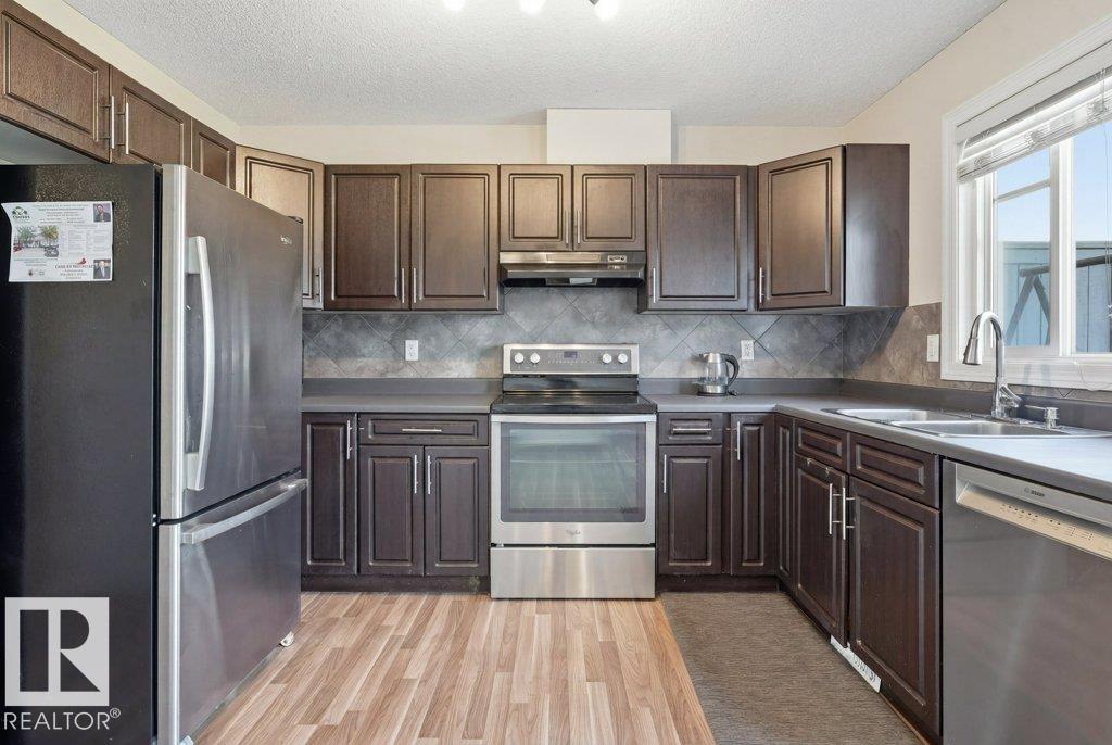 Photo 7 at 30 - 1404 Hermitage Road NW, Canon Ridge, Edmonton