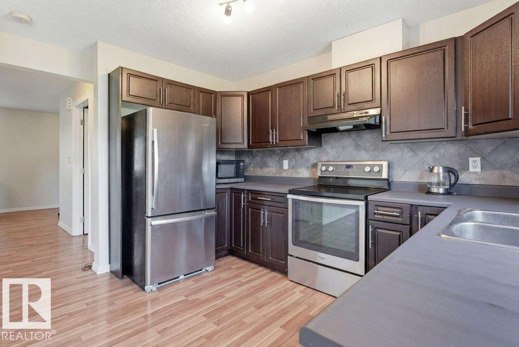 Photo 8 at 30 - 1404 Hermitage Road NW, Canon Ridge, Edmonton