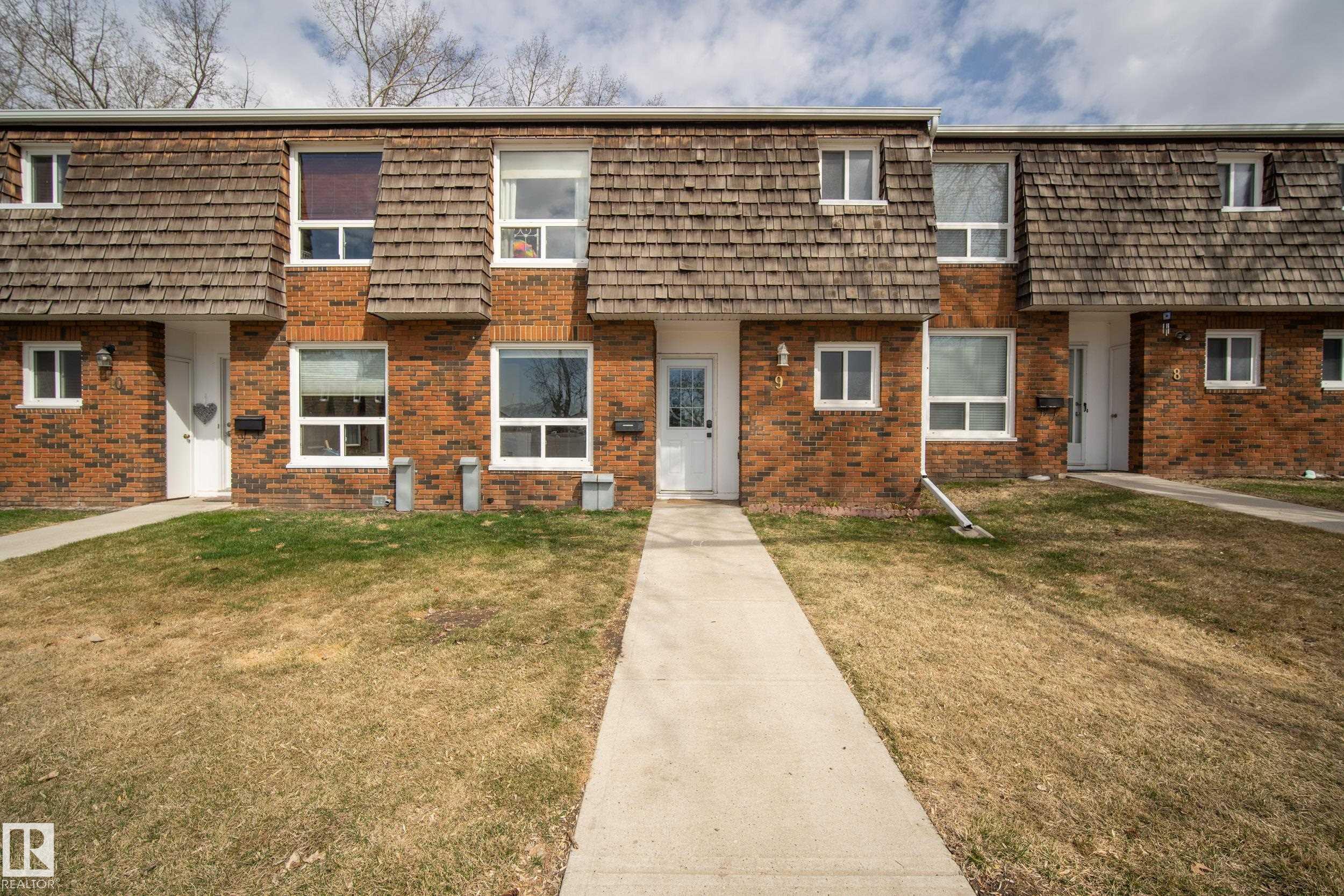 9 Great oaks, Broadmoor Estates, Sherwood Park