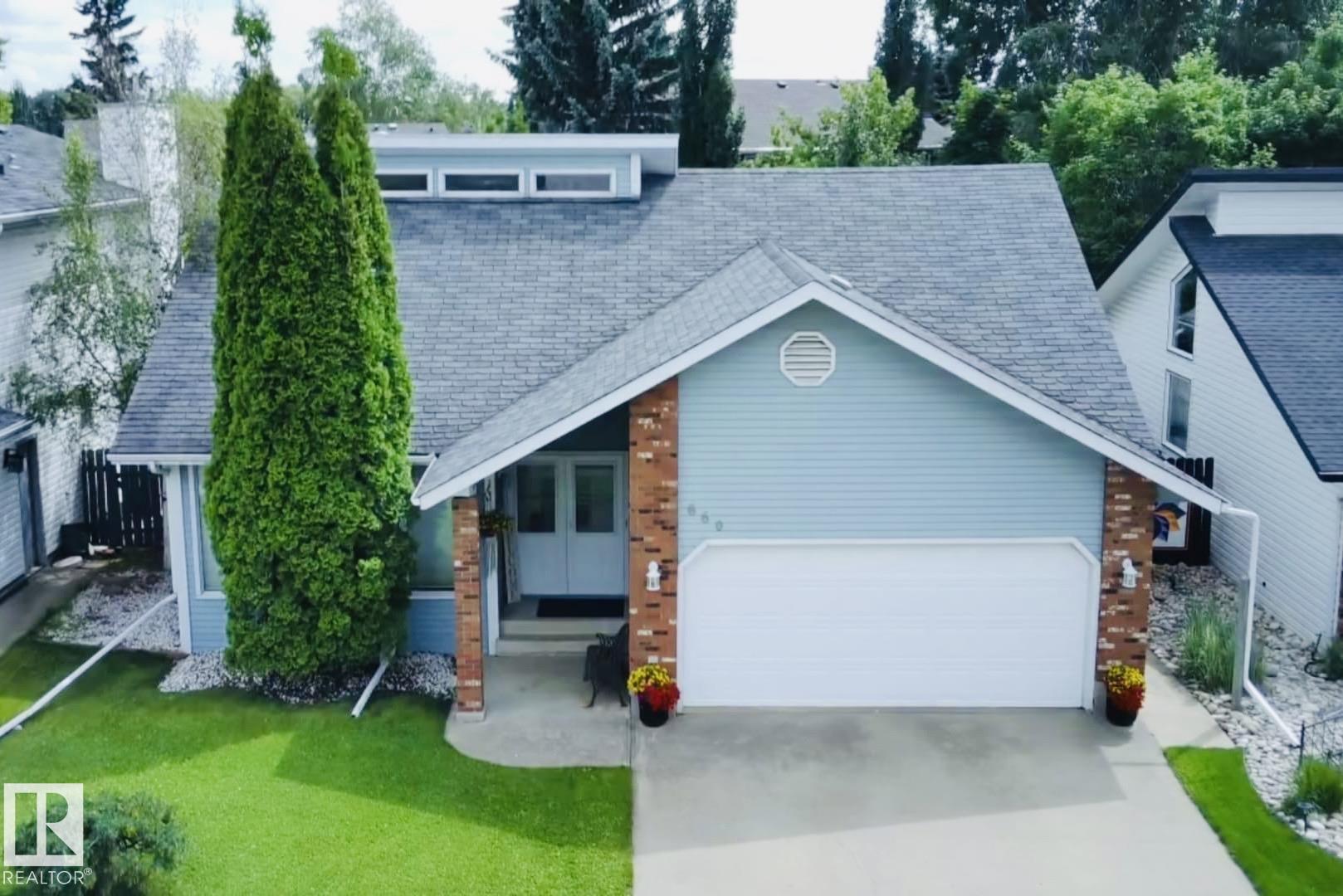 660 Village Drive, Village on the Lake, Sherwood Park