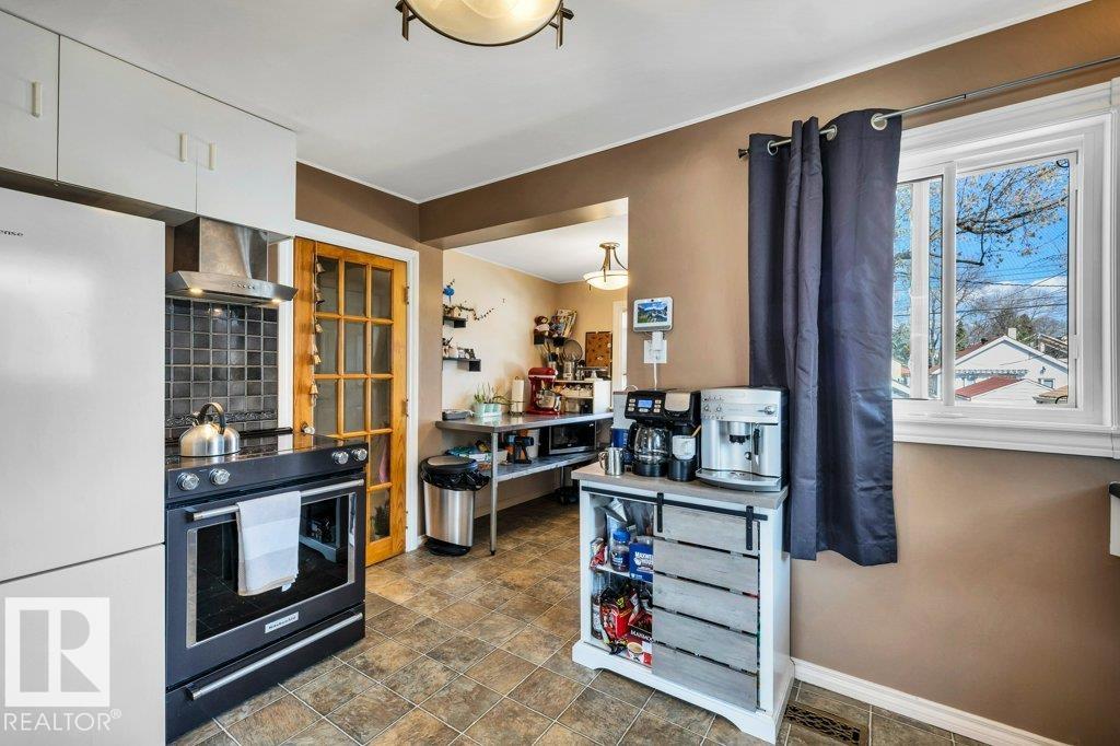Photo 13 at 11445 68 Street NW, Bellevue, Edmonton