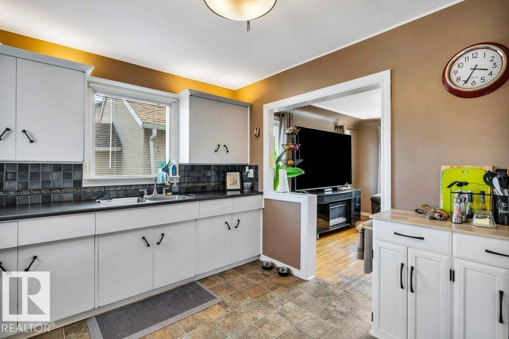 Photo 14 at 11445 68 Street NW, Bellevue, Edmonton