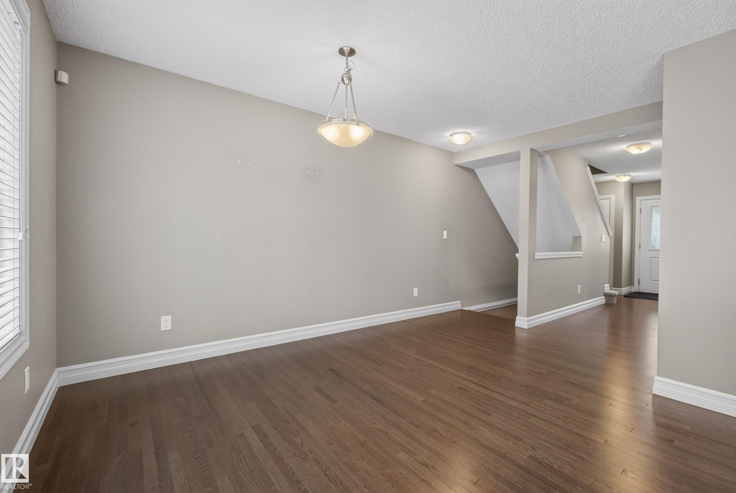 Photo 14 at 53 - 3625 144 Avenue NW, Clareview Town Centre, Edmonton