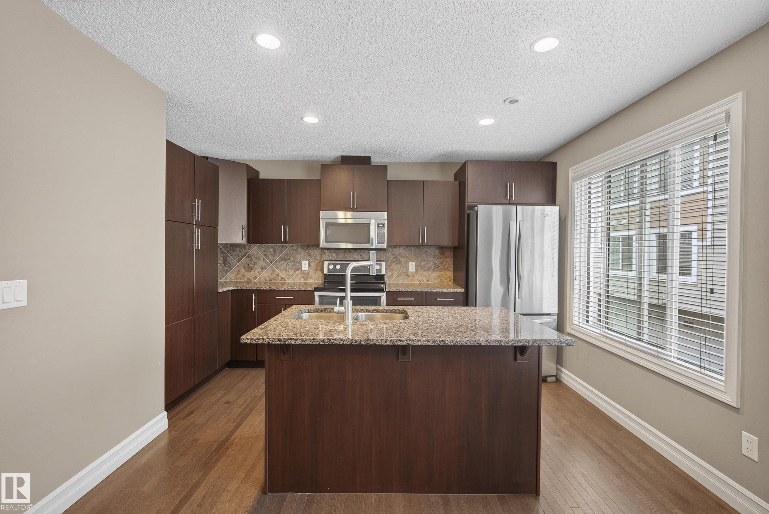 Photo 16 at 53 - 3625 144 Avenue NW, Clareview Town Centre, Edmonton