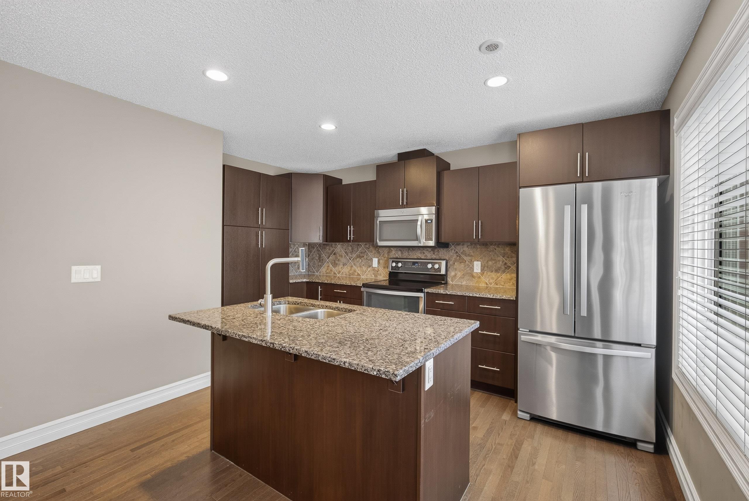 Photo 17 at 53 - 3625 144 Avenue NW, Clareview Town Centre, Edmonton