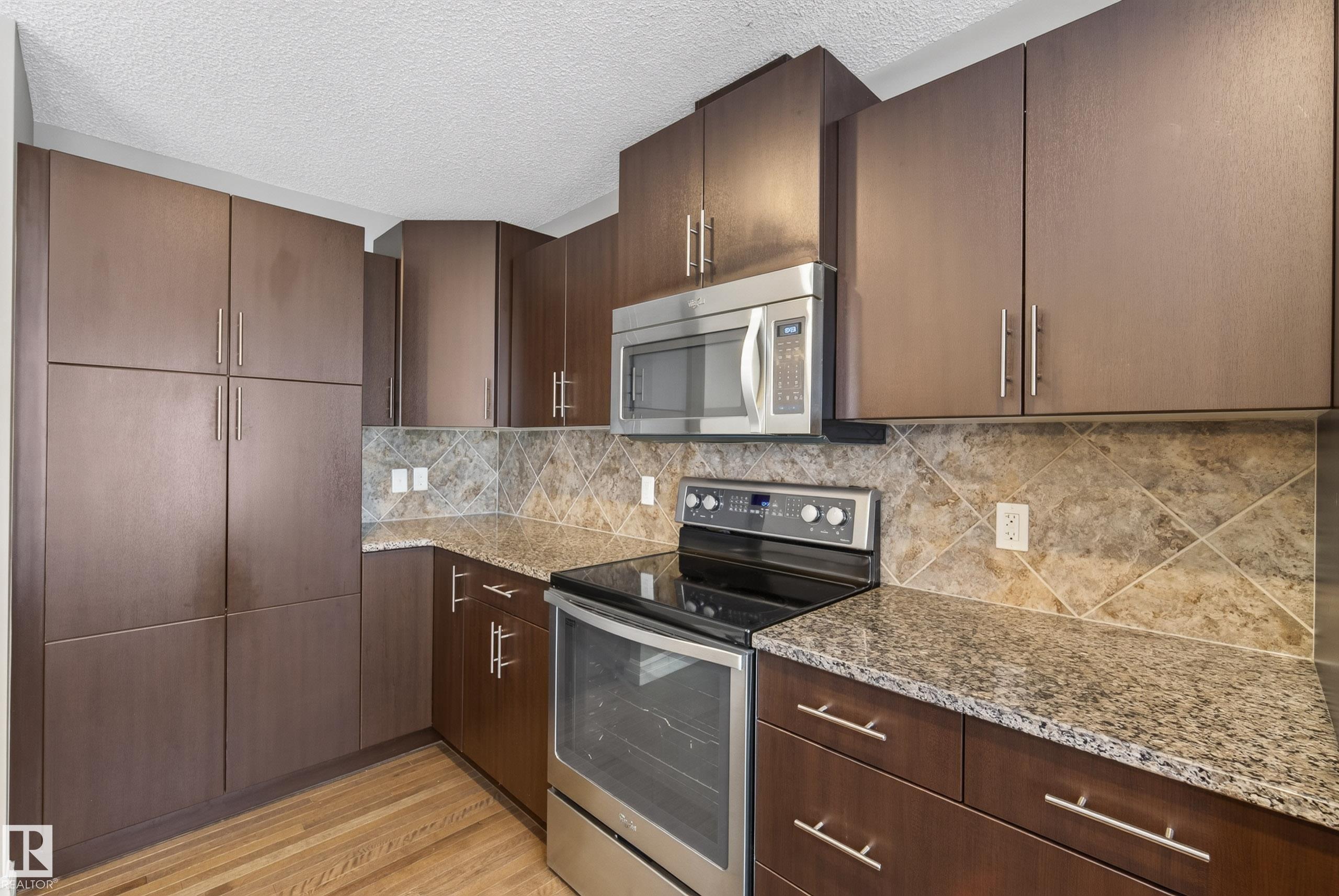 Photo 18 at 53 - 3625 144 Avenue NW, Clareview Town Centre, Edmonton