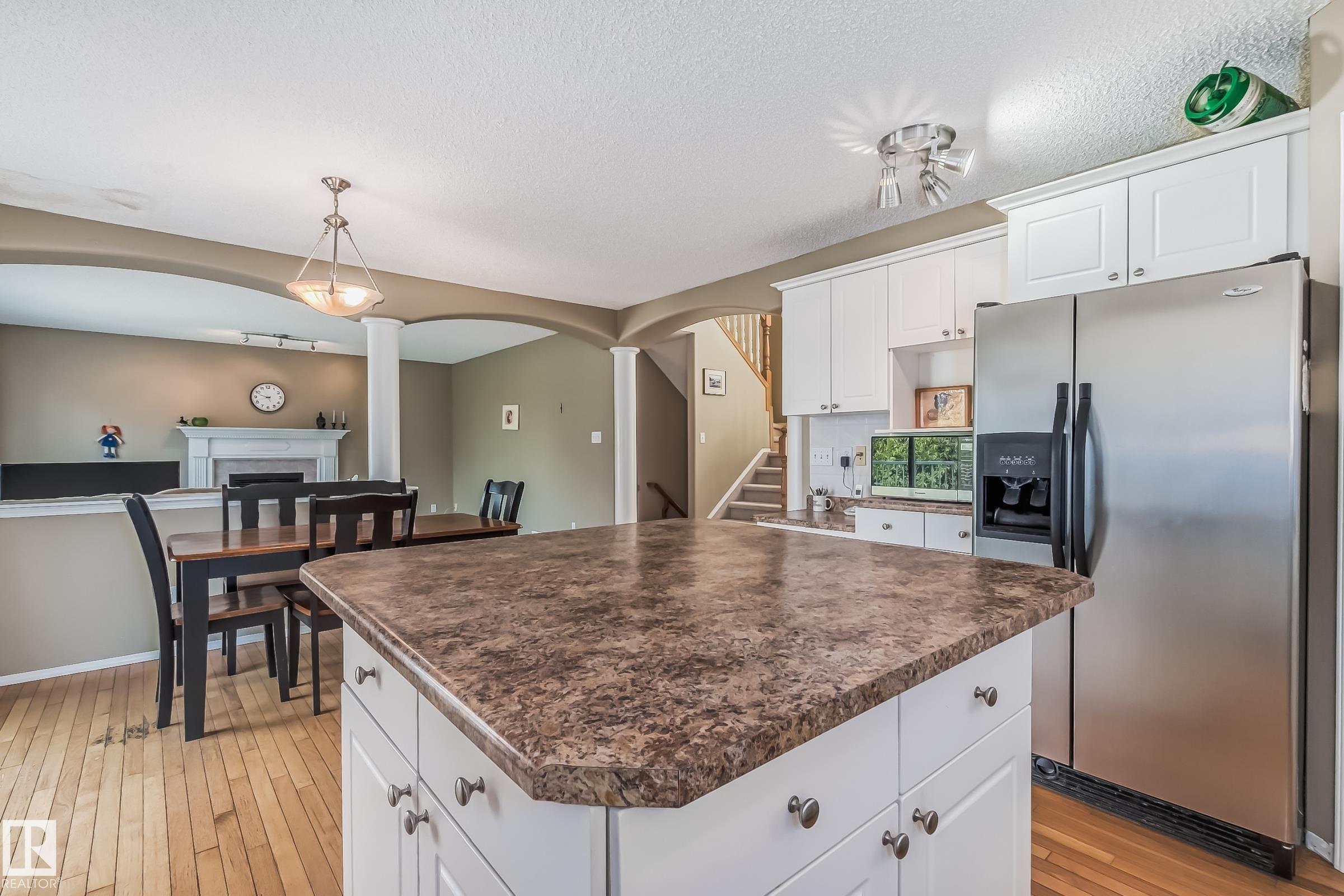 Photo 9 at 347 Hunters run NW, Haddow, Edmonton
