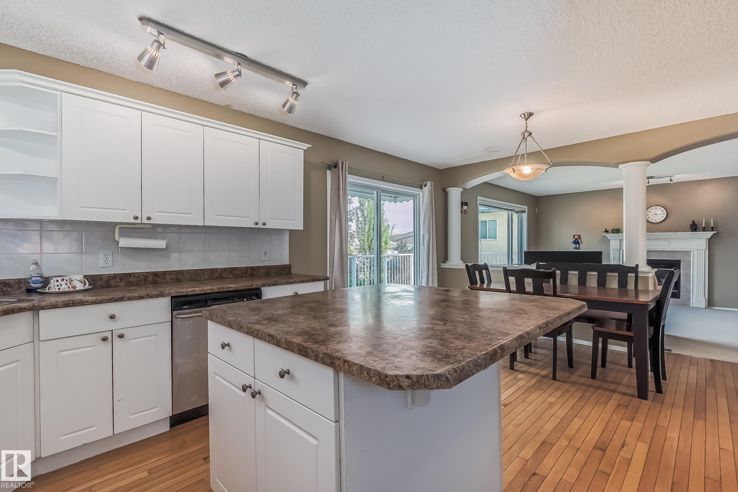 Photo 10 at 347 Hunters run NW, Haddow, Edmonton