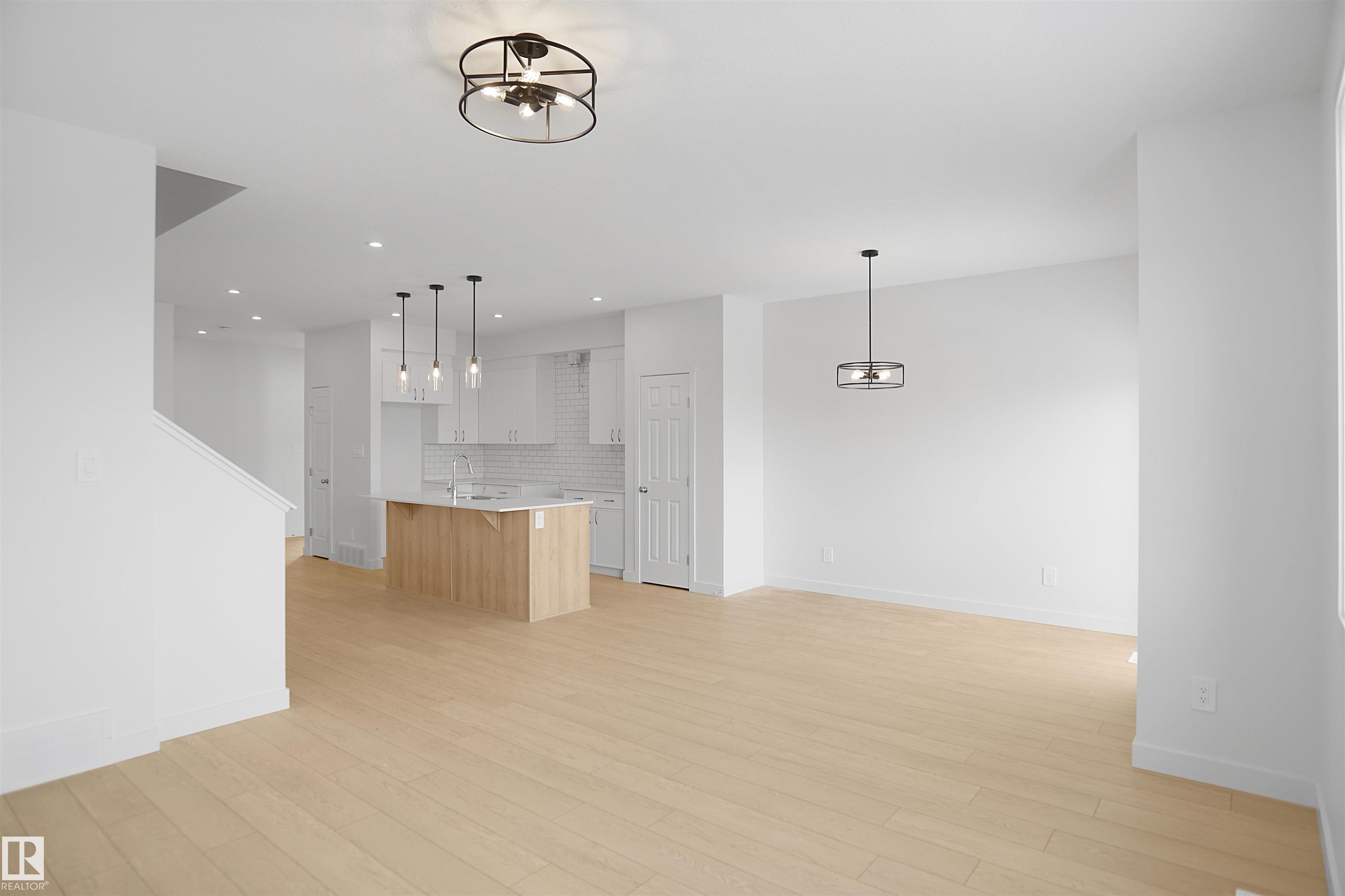 Picture for 8504 183 AV NW