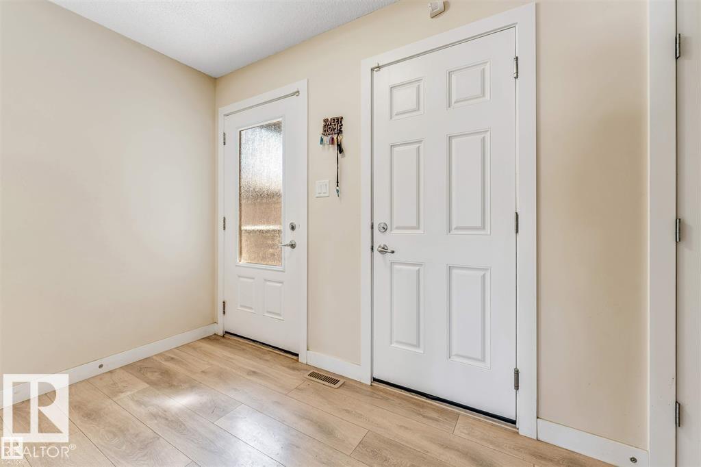 Photo 10 at 1715 27 Street NW, Laurel, Edmonton