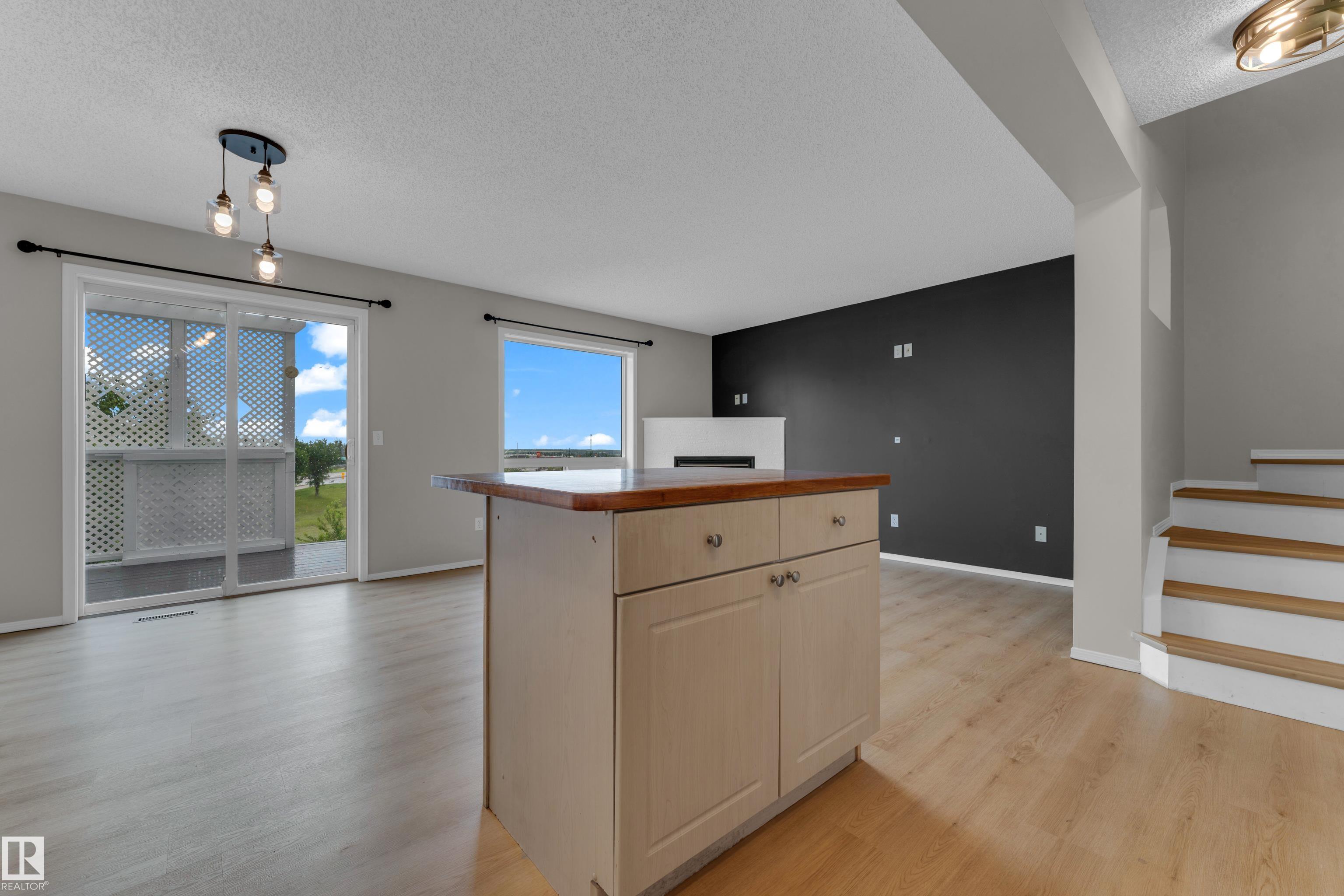 Photo 14 at 95 Ventura Street, Spruce Village, Spruce Grove