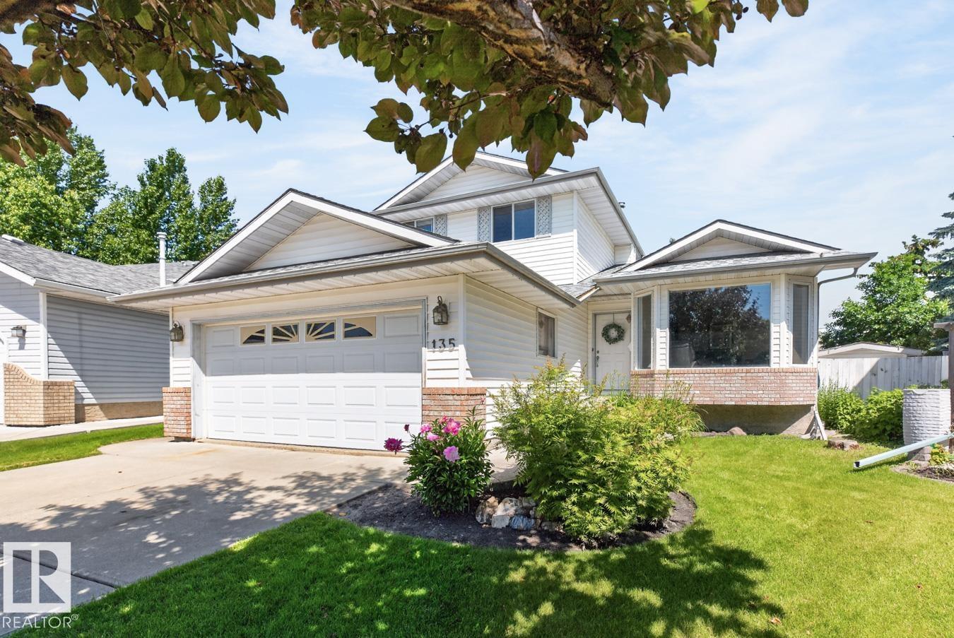 135 Meadowview Drive, Clarkdale Meadows, Sherwood Park