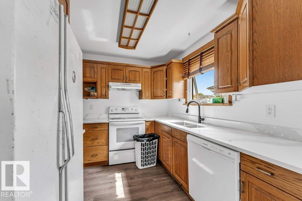 Photo 12 at 14530 37 Street NW, Kirkness, Edmonton