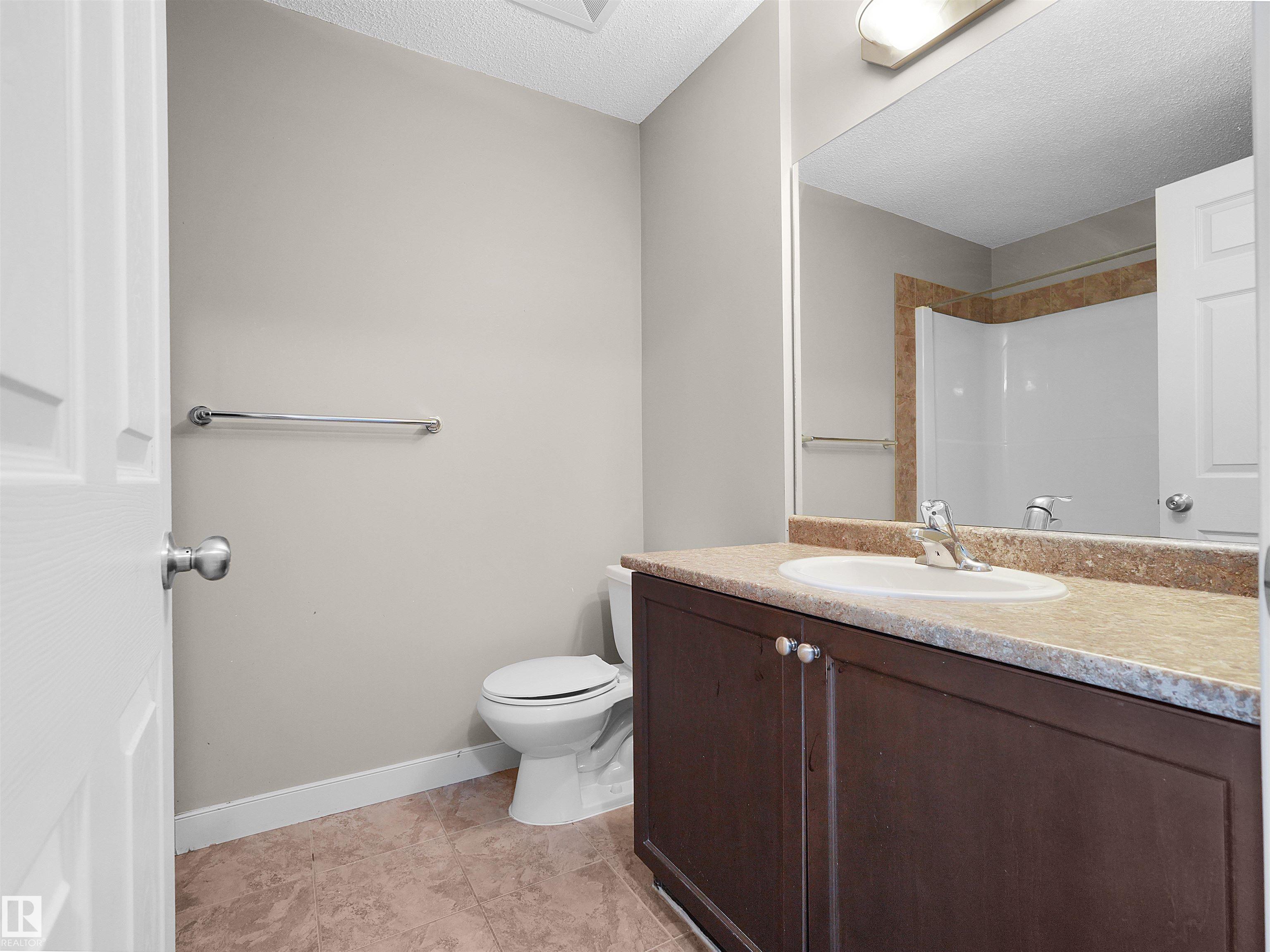 Photo 20 at 17 - 6032 38 Avenue NW, Greenview, Edmonton