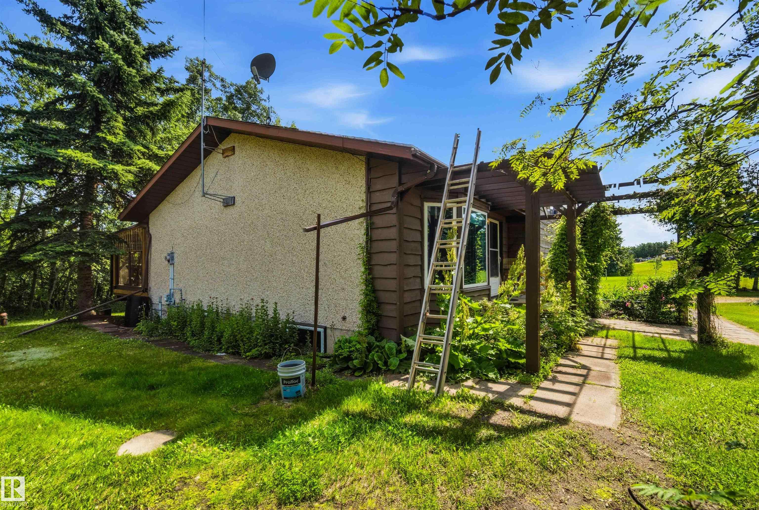 Photo 52 at 202 23229 Sh 651, Pinewood, Rural Sturgeon County