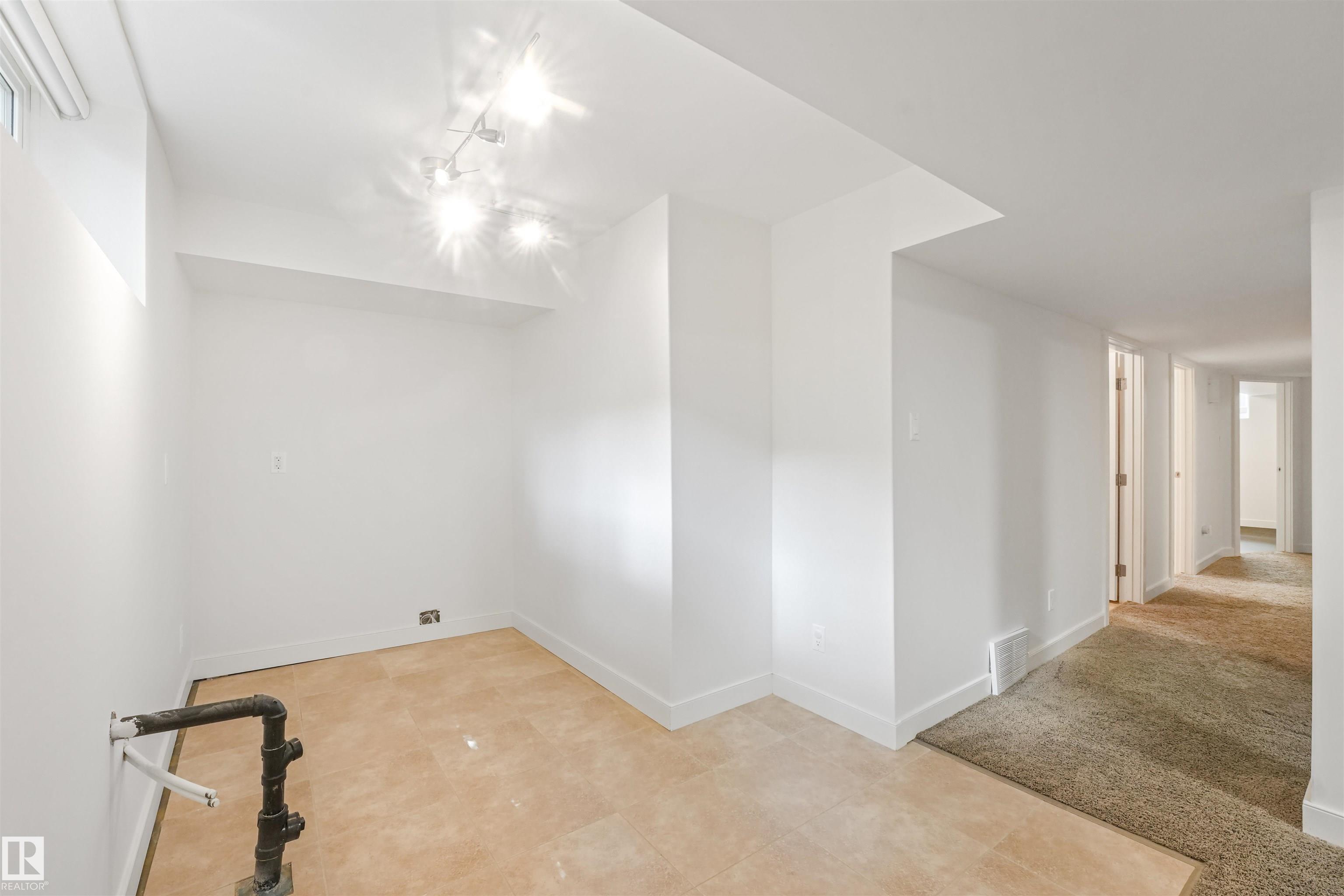 Photo 36 at 8212 148 Street NW, Laurier Heights, Edmonton