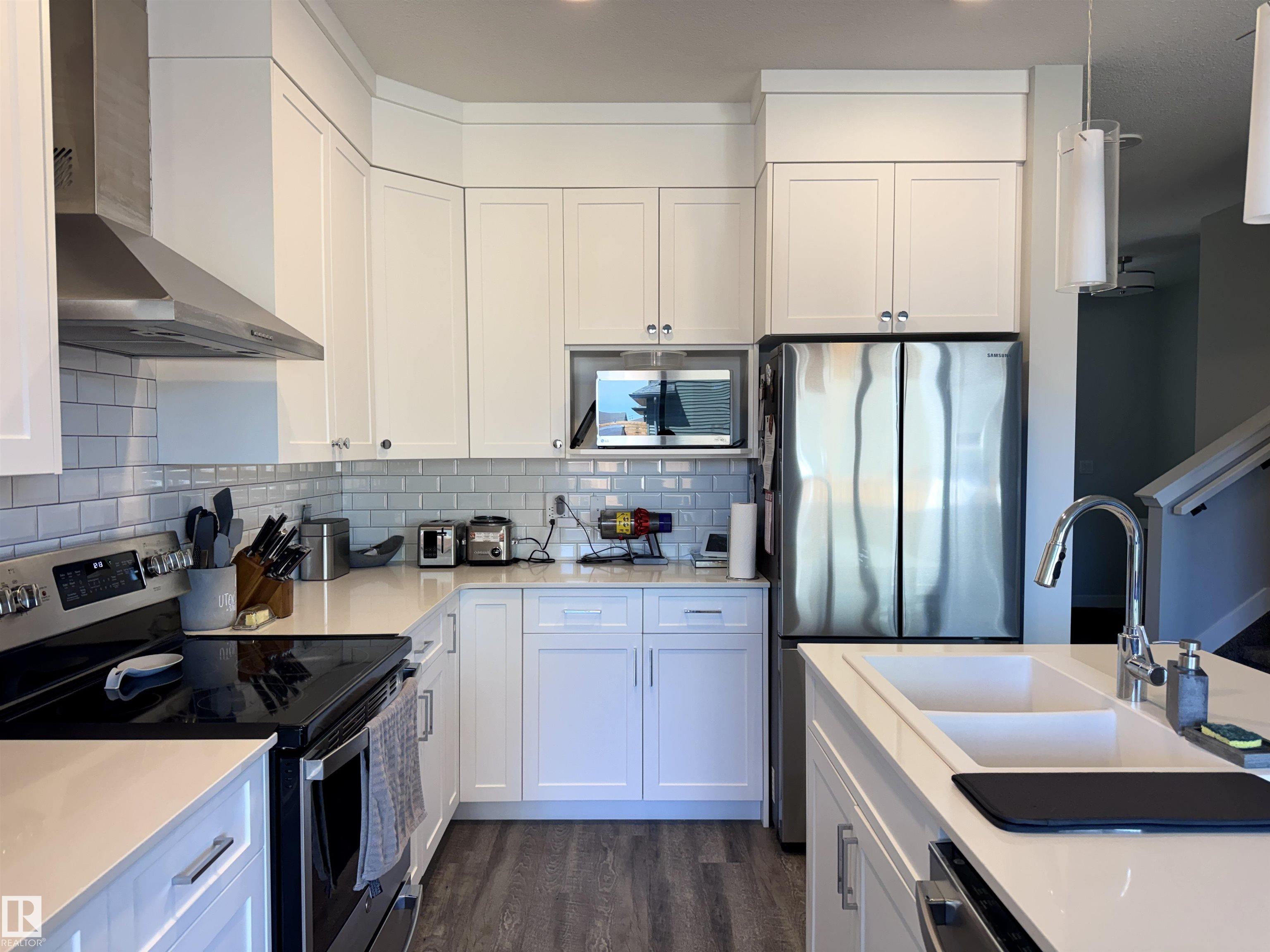 Photo 6 at 7432 Elmer Road NW, Edgemont, Edmonton